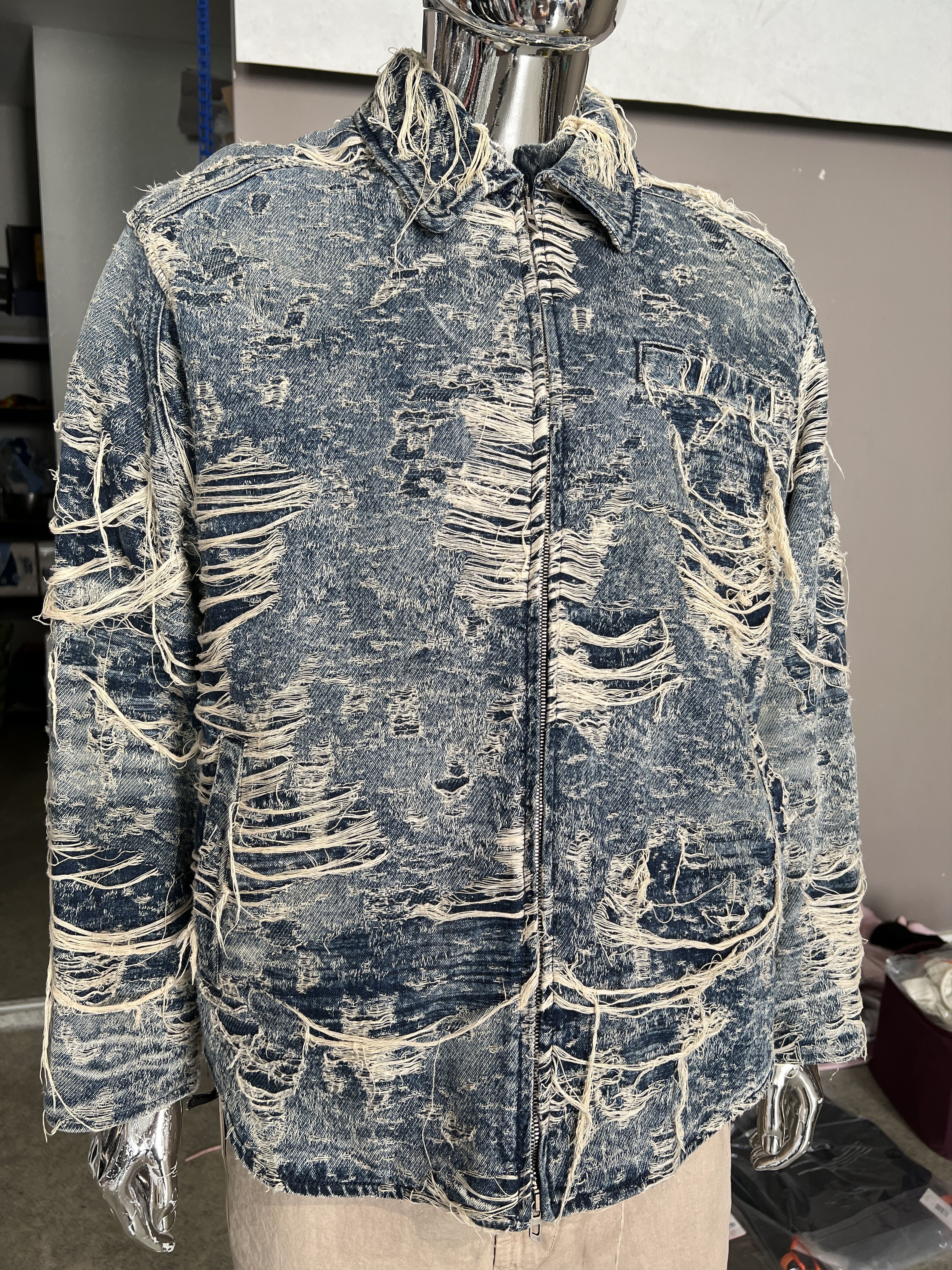 Diesel Diesel distressed denim jacket D-Ivar Size US S / EU 44-46 / 1 - 1 Thumbnail