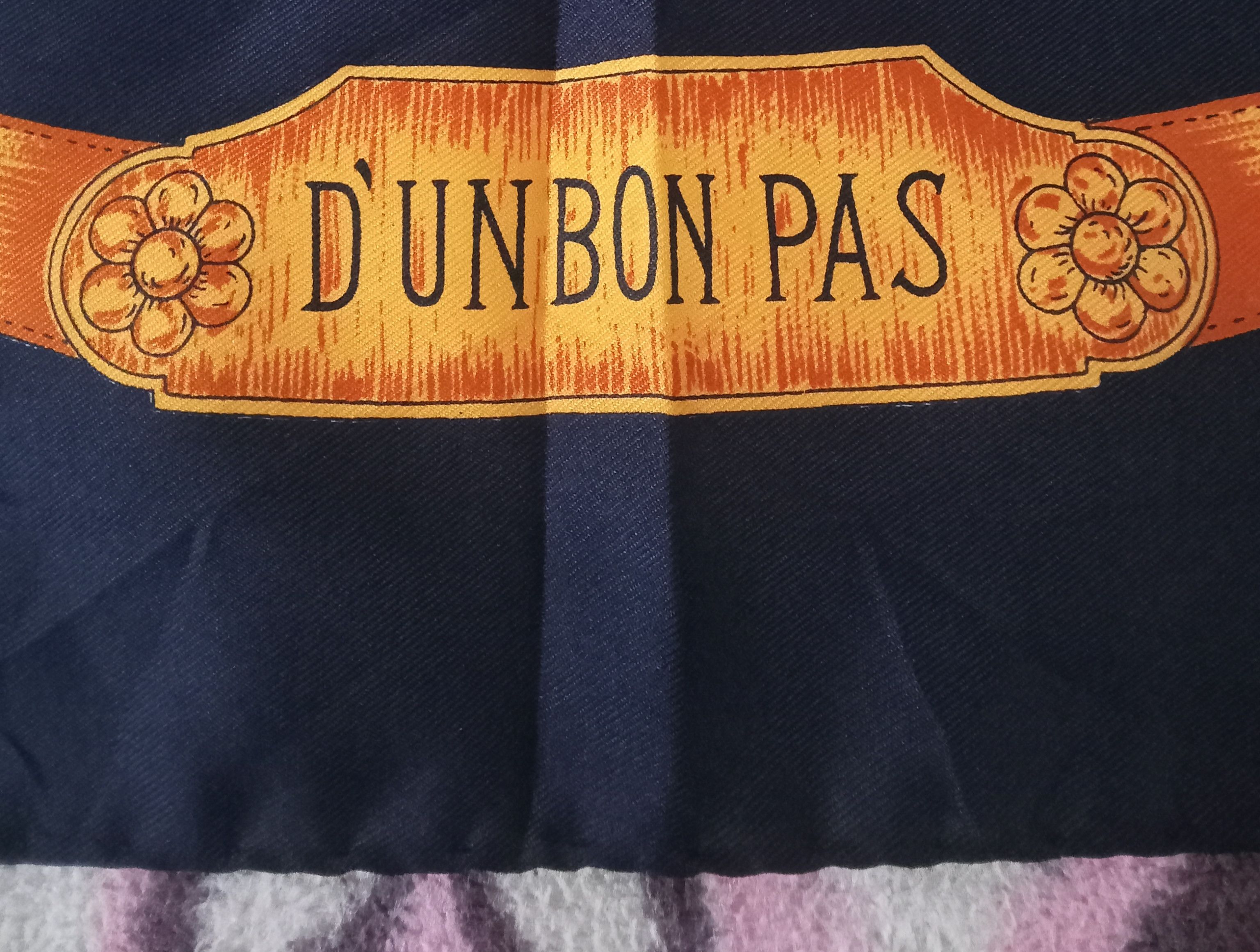 Vintage Vintage D' UN BON PAS Limited Edition Scarf Size ONE SIZE - 5 Thumbnail