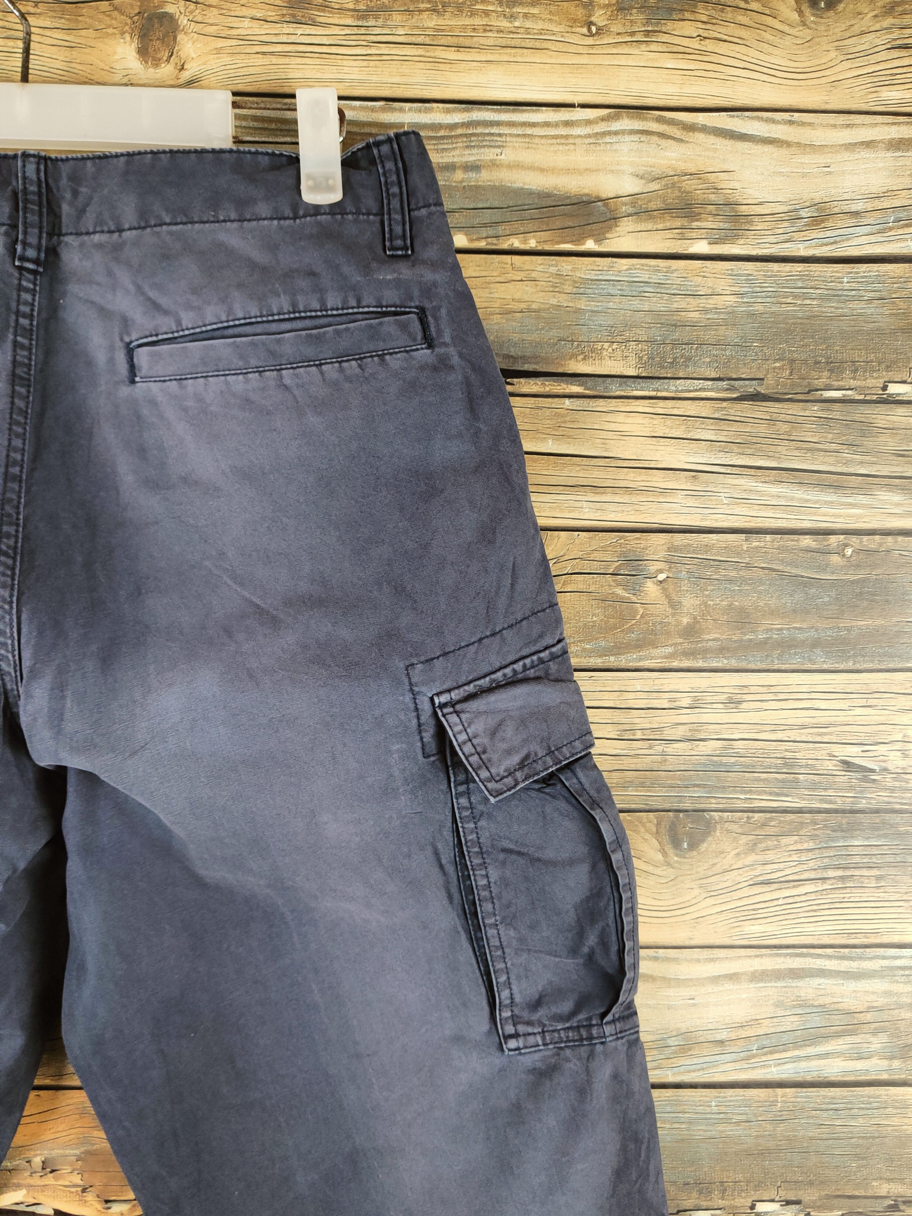 Japanese Brand DL Uniqlo Dark Blue Multipocket Cargo Pants #46-373 Size US 31 - 10 Thumbnail