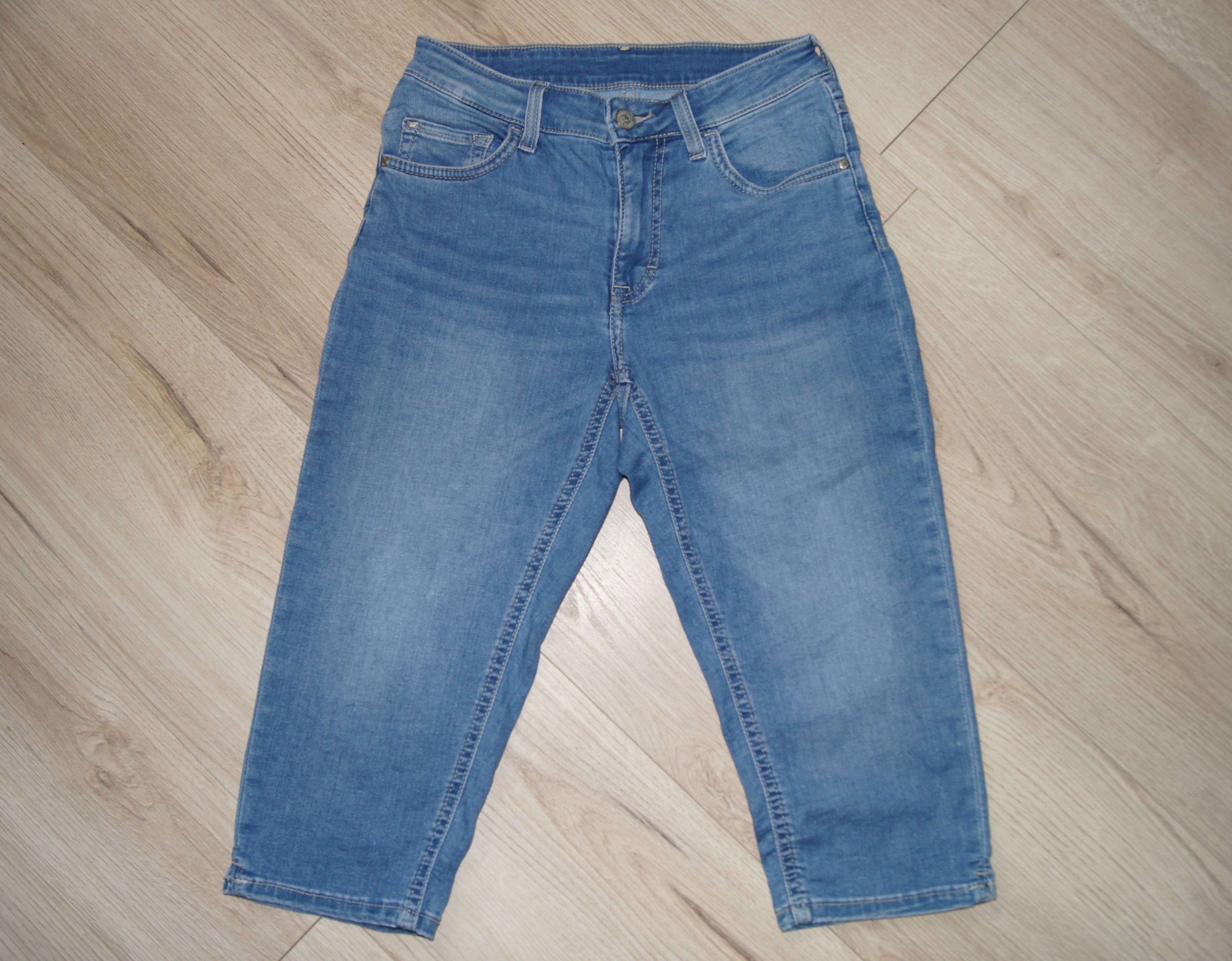 Mustang Stylish Women's Capri Jeans Mustang True Denim in Size 28 Size 28" / US 6 / IT 42 - 2 Thumbnail