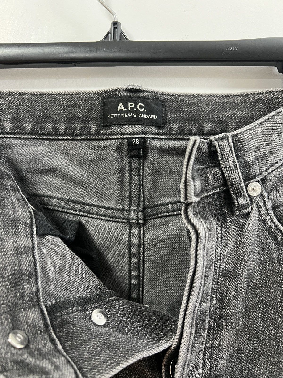 A.P.C. A.P.C Petite New Standard Grey Size 28 Size US 28 / EU 44 - 2 Thumbnail