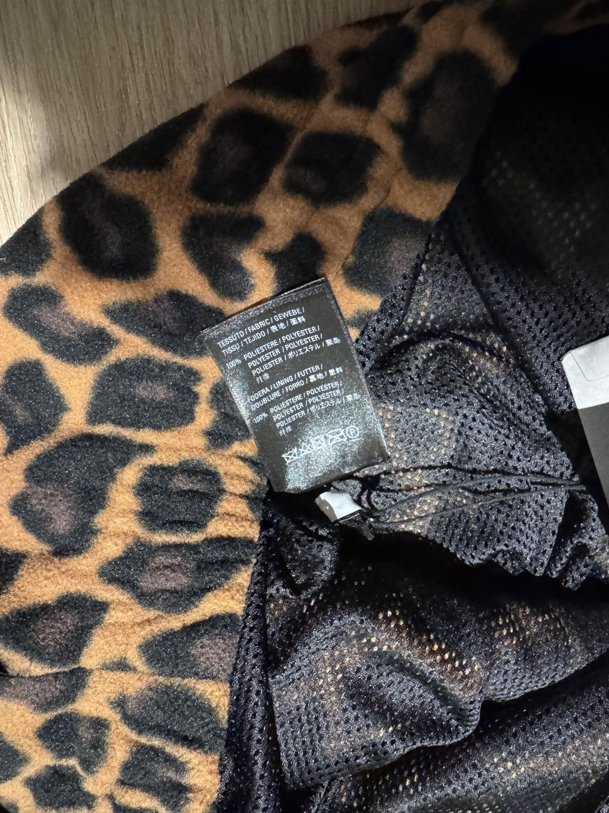 Balenciaga Balenciaga Leopard Fleece Zip Up Jacket Size US S / EU 44-46 / 1 - 7 Thumbnail