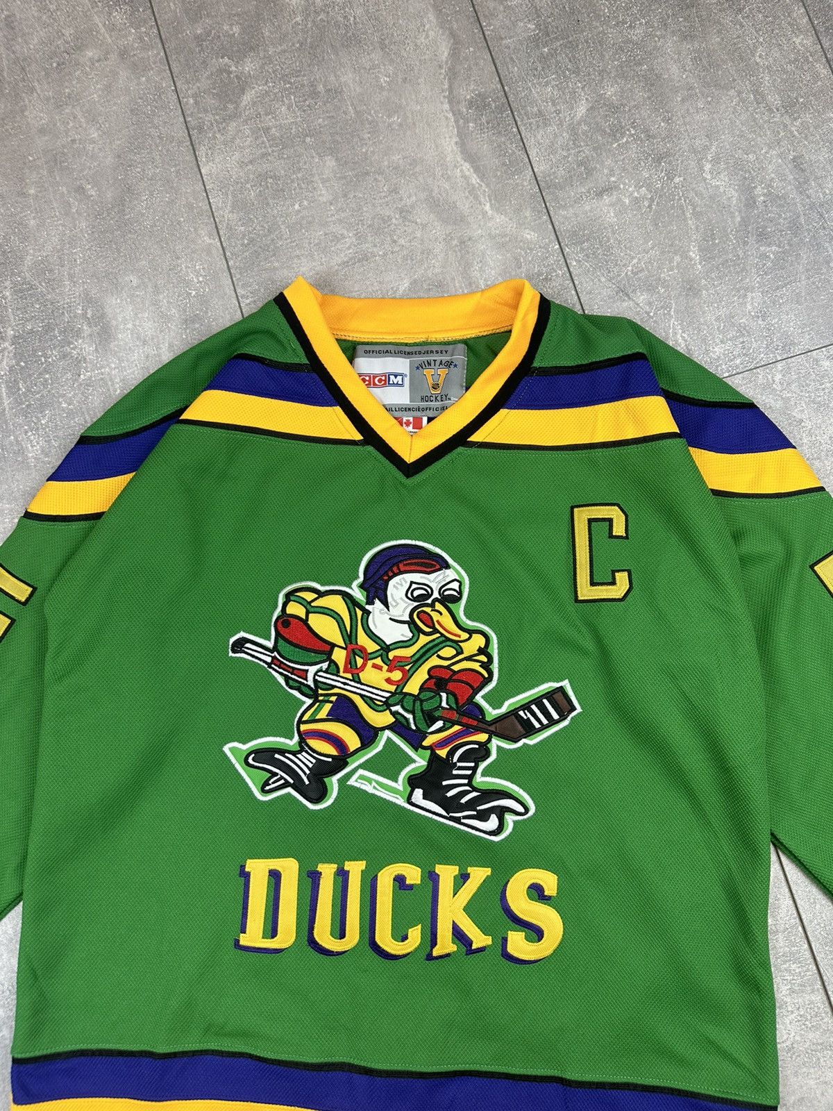 Ccm The Might Ducks Movie Conway 96 NFL Jersey Hockey 90s Size US M / EU 48-50 / 2 - 6 Thumbnail