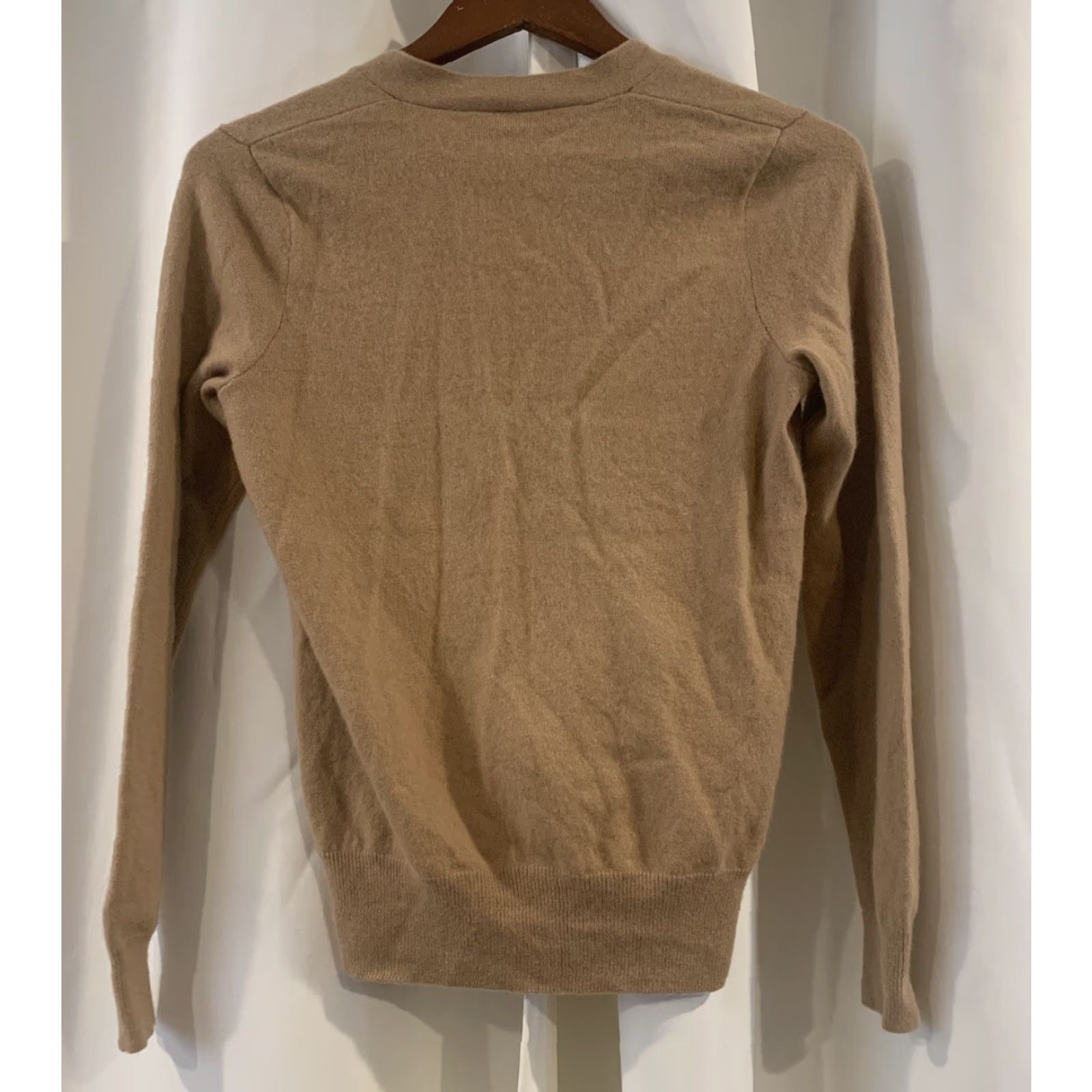 Ralph Lauren Rugby Ralph Lauren Cardigan Sweater XS Women 100% Cashmere Beige V-Neck Button Flawed Skein of Cashmere? Size XS / US 0-2 / IT 36-38 - 7 Thumbnail