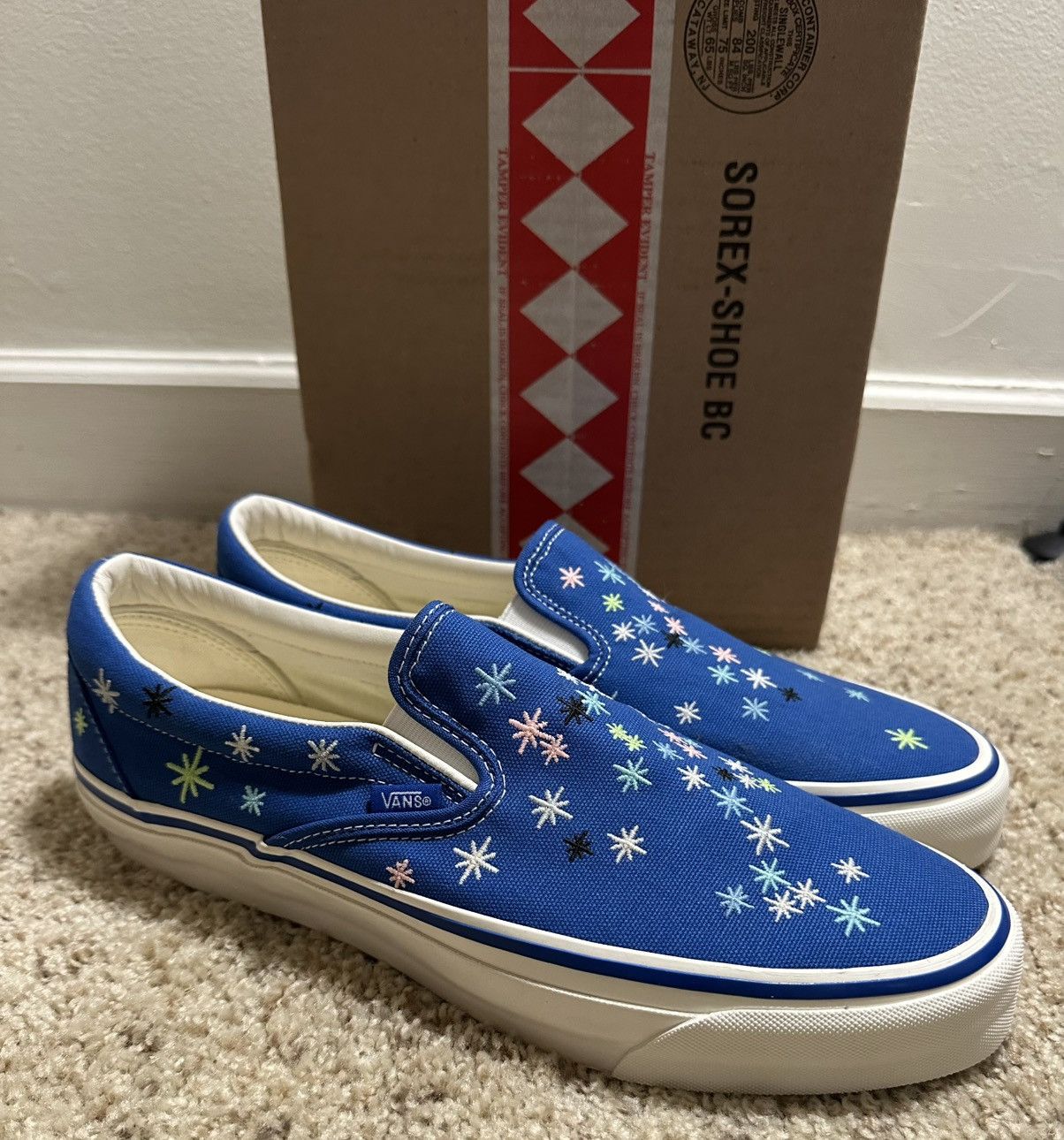 Other *RARE* AOI X VANS SLIP ON 98 EMBROIDERED SIZE 12 BLUE Size US 12 / EU 45 - 4 Thumbnail