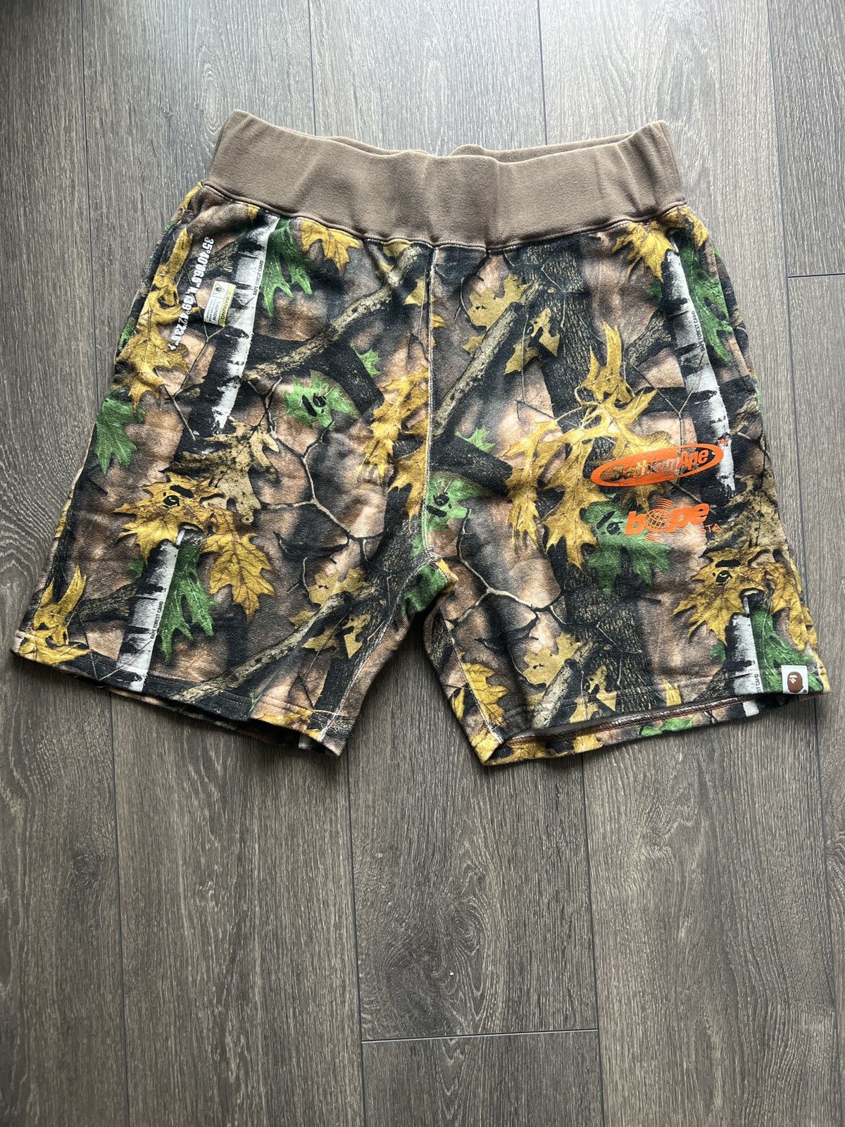Bape Bape Forest Camo Sweat Shorts M Size US 32 / EU 48 - 1 Thumbnail