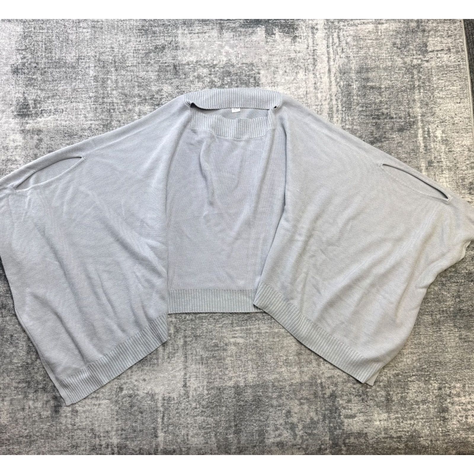 Lululemon Lululemon Forward Flow Poncho Womens One Size Light Blue Silk Blend Viscose Cape Pullover Kimono Sleeve Casual Travel Fall Winter Spring Summer Size ONE SIZE - 2 Thumbnail