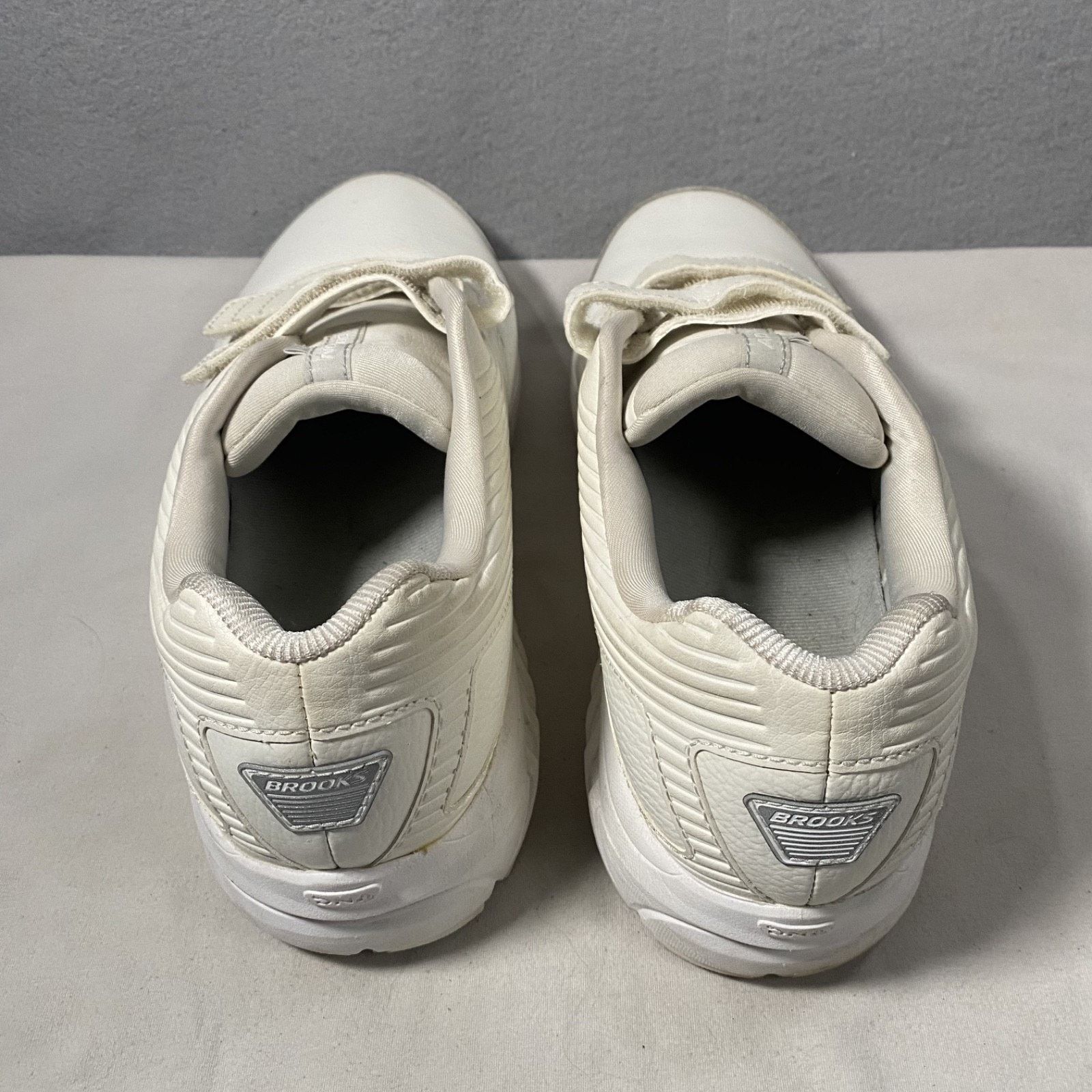 Brooks Brooks Addiction Walker 2 Leather Shoes V Strap Mens 11.5 Size US 11.5 / EU 44-45 - 7 Thumbnail