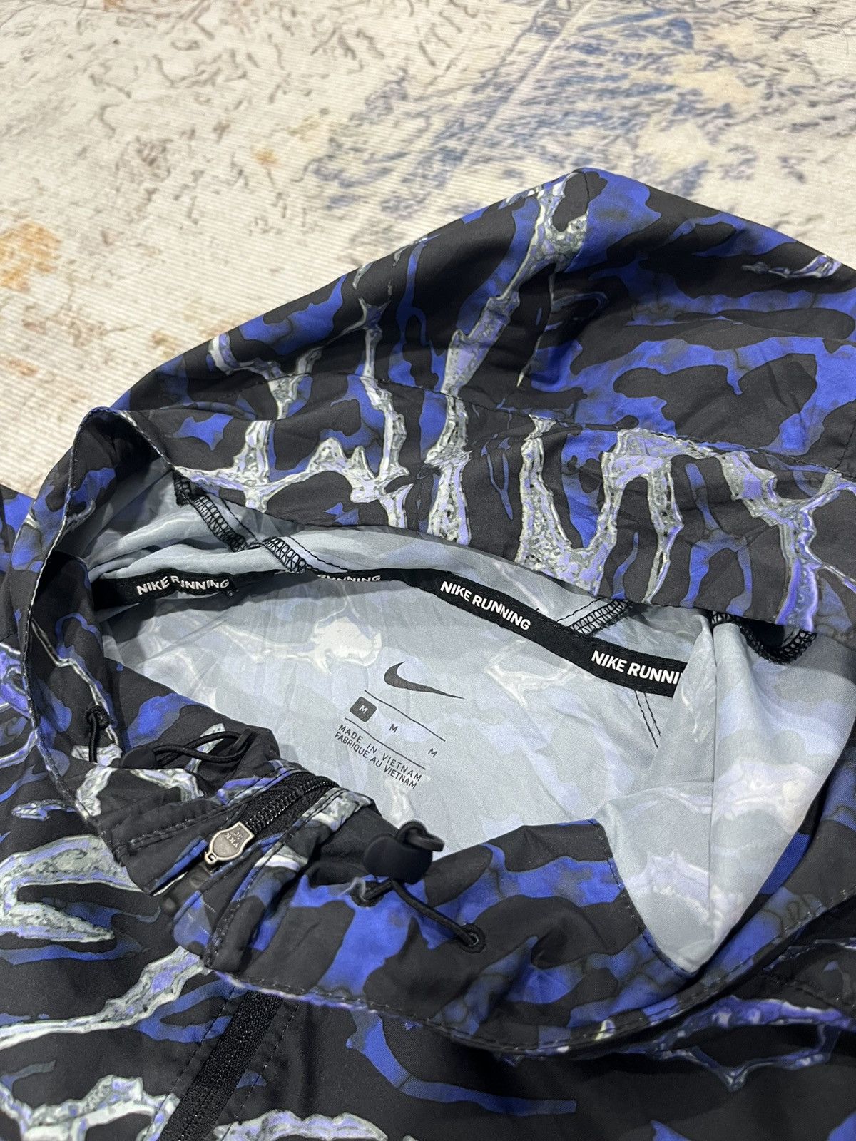 Nike Nike Wild Run Water Galaxy Running Jacket Size US M / EU 48-50 / 2 - 8 Thumbnail