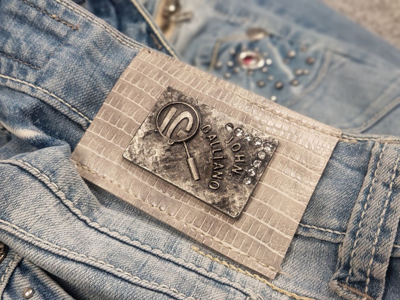 John Galliano Vintage John Galliano Y2K Style Metal Logo Faded Denim Jeans Size US 29 - 12 Thumbnail