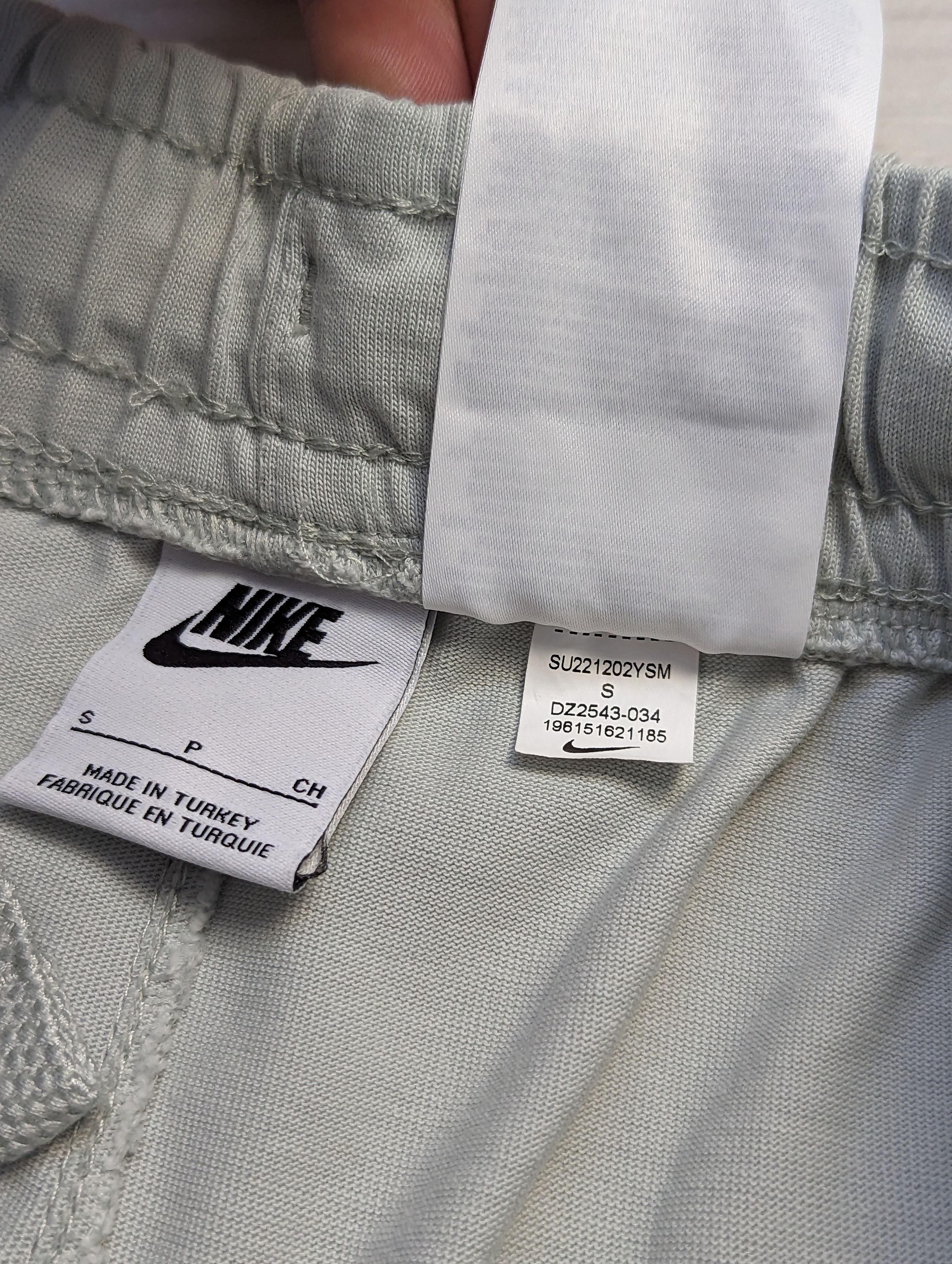Nike Nike Sportswear Cotton Shorts size S M Size US 30 / EU 46 - 10 Thumbnail