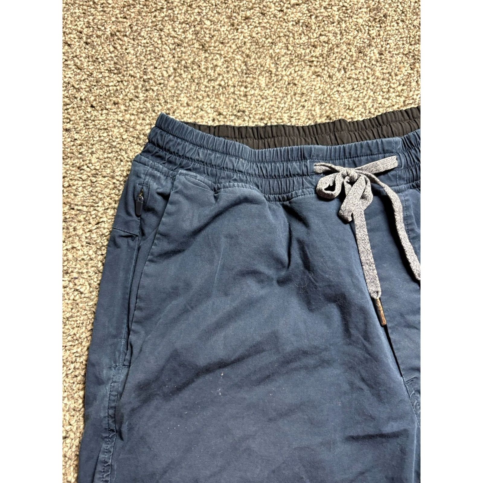 Lululemon VINTAGE? No. Size US 29 - 2 Thumbnail