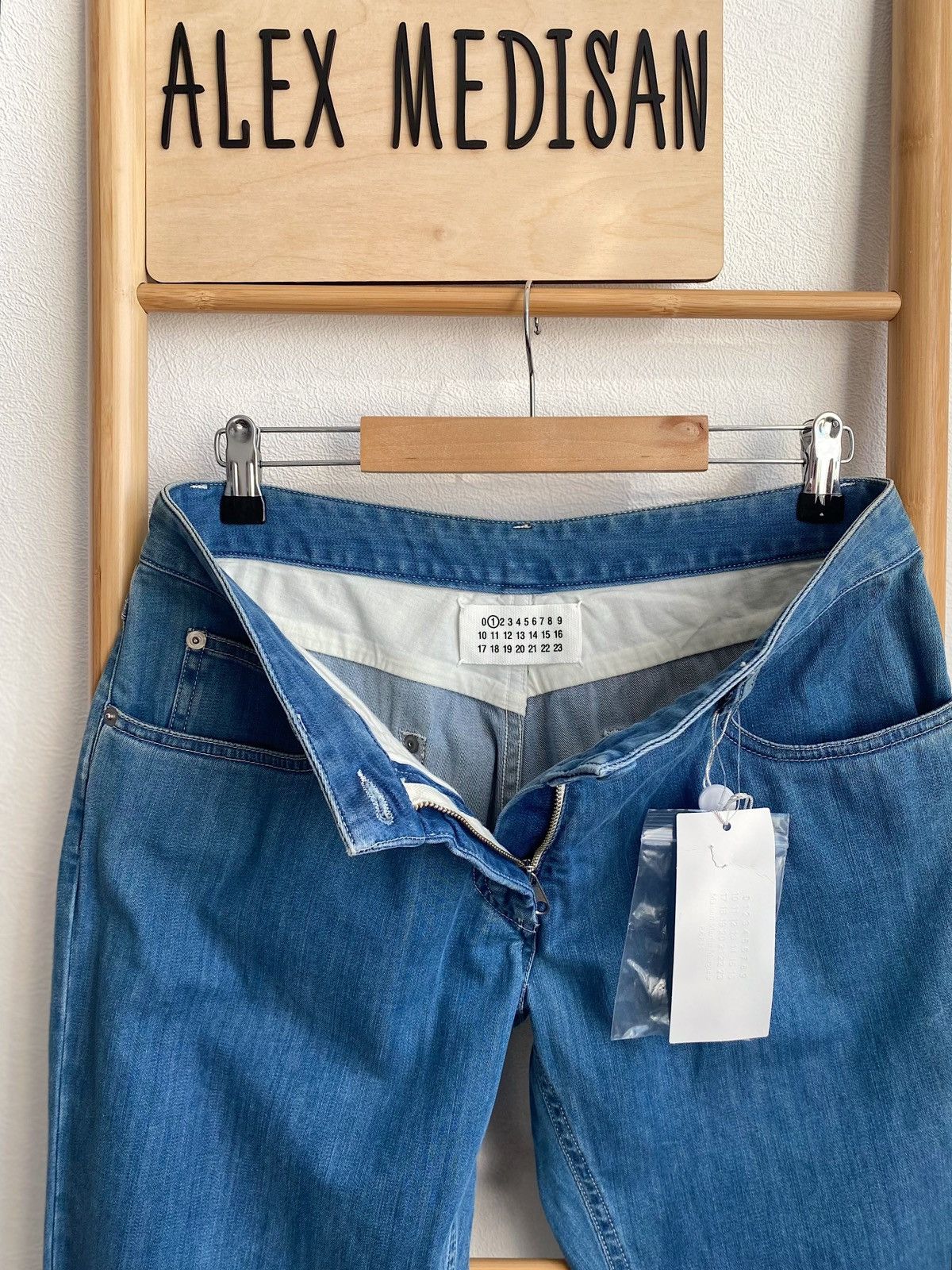 Maison Margiela Maison Margiela Jeans Size 30" / US 8 / IT 44 - 2 Thumbnail