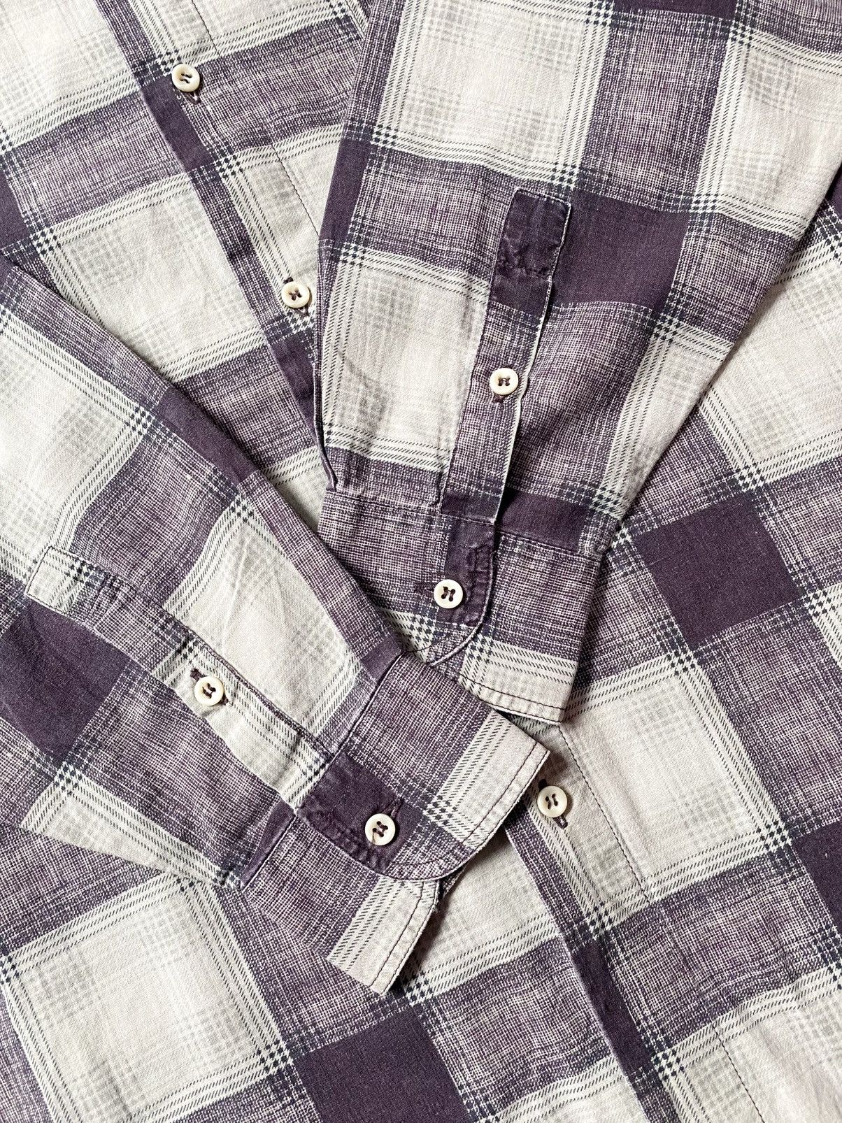 Armani Vintage Armani Jeans Veterano Button Shirt Size US M / EU 48-50 / 2 - 6 Thumbnail