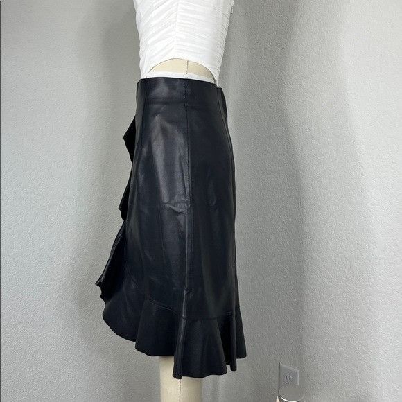 Lanvin Lanvin 16 Black Lambskin Leather Tulip Ruffle Midi Pencil Sk Size 28" / US 6 / IT 42 - 3 Thumbnail