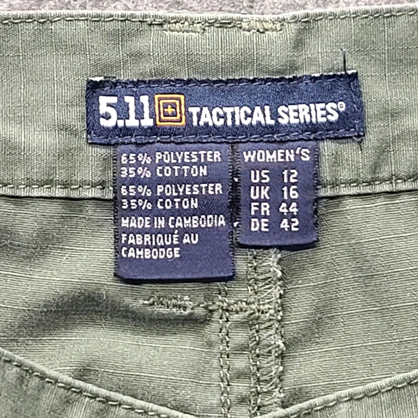 Vintage 5.11 Tactical Shorts Womens 12 Cargo Outdoors Hiking Canvas Cotton Polyester Green Mid Rise 8 in Pockets Zipper Regular Fit Day Outdoor Womens Size 34" / US 12 / IT 48 - 2 Thumbnail