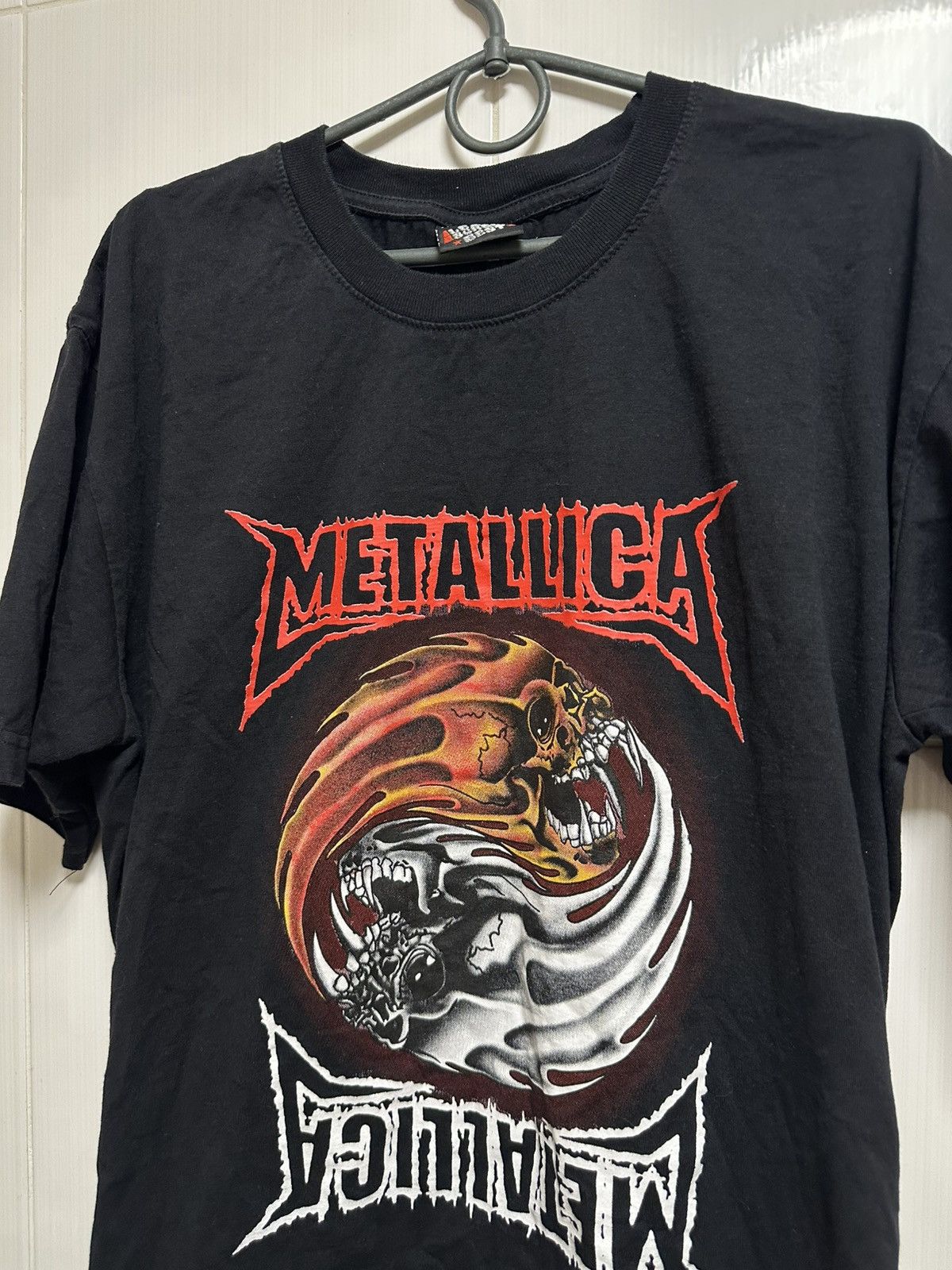 Metallica × Vintage Vintage 90s rare Metallica 'Yin Yang' Black T-shirt size XL Size US XL / EU 56 / 4 - 2 Thumbnail