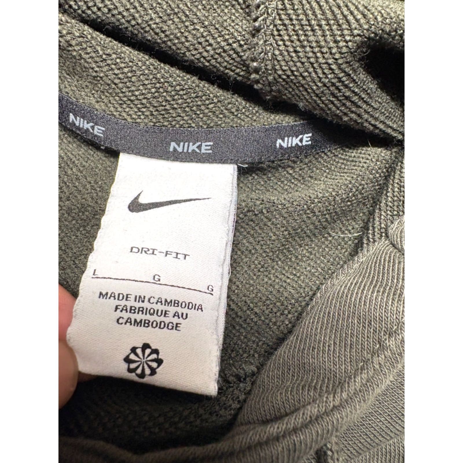 Nike **Nike Olive Green Mens Large Dri-Fit Pullover Hoodie CZ2425** User: **Olive Green Nike Mens Large Dri-Fit Pullover Hoodie CZ2425** Size US L / EU 52-54 / 3 - 3 Thumbnail