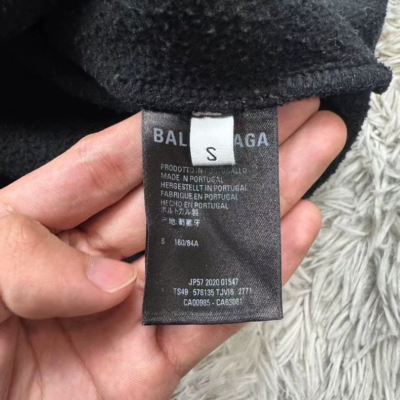 Balenciaga Balenciaga Seven-language sweatshirt 2504-Nextarrow Size US S / EU 44-46 / 1 - 5 Thumbnail