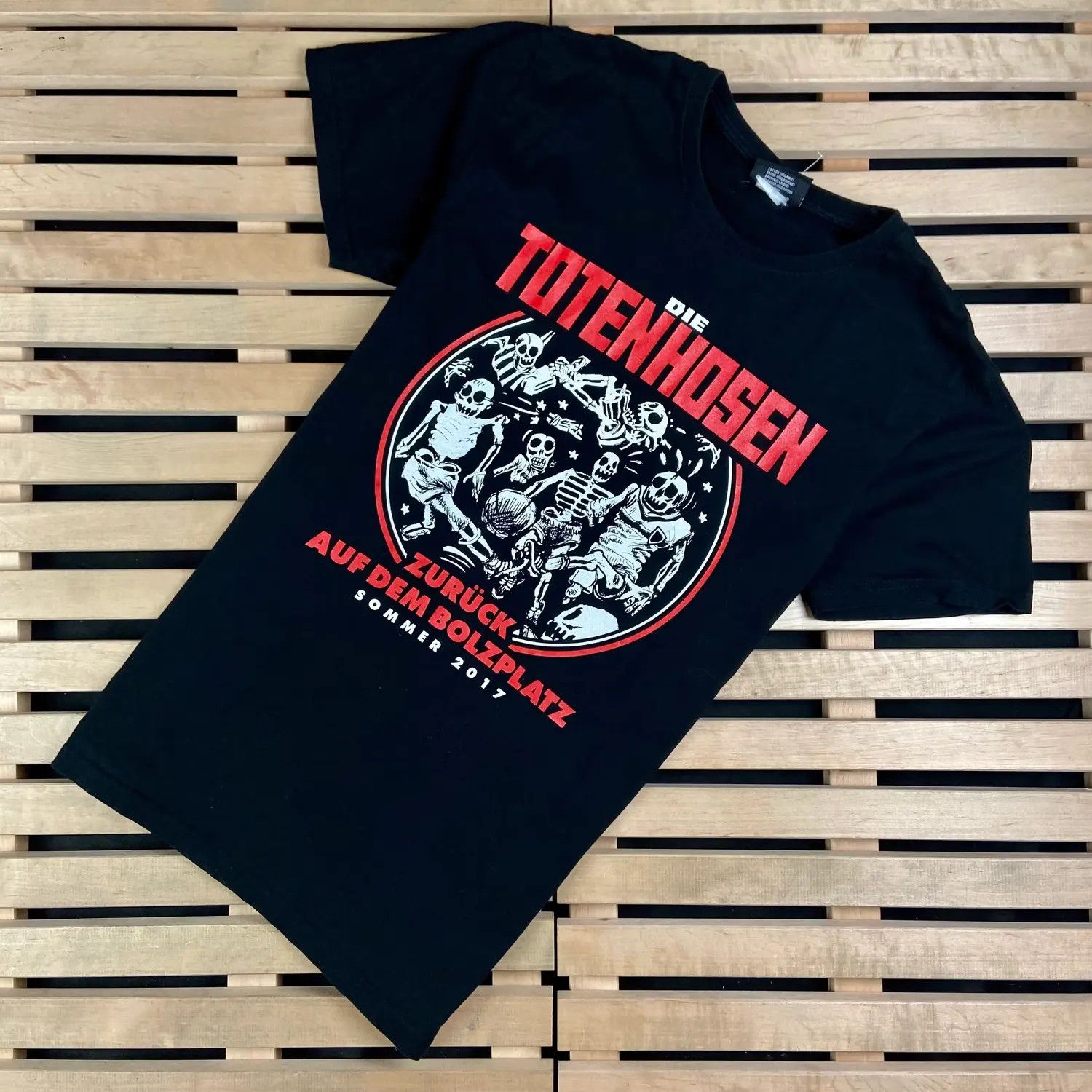 Band Tees Mens Vintage T Shirt Die Toten Hosen Size L Size US L / EU 52-54 / 3 - 1 Thumbnail