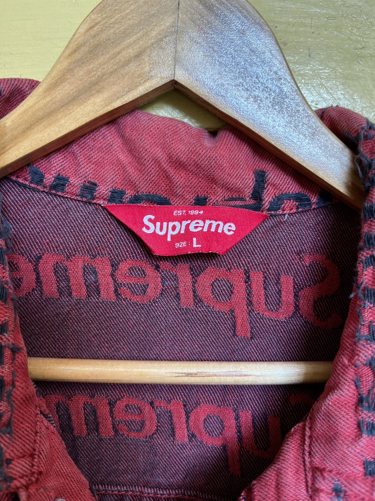 Supreme SUPREME FRAYED LOGOS DENIM JACKET SS21 Size US L / EU 52-54 / 3 - 16 Thumbnail