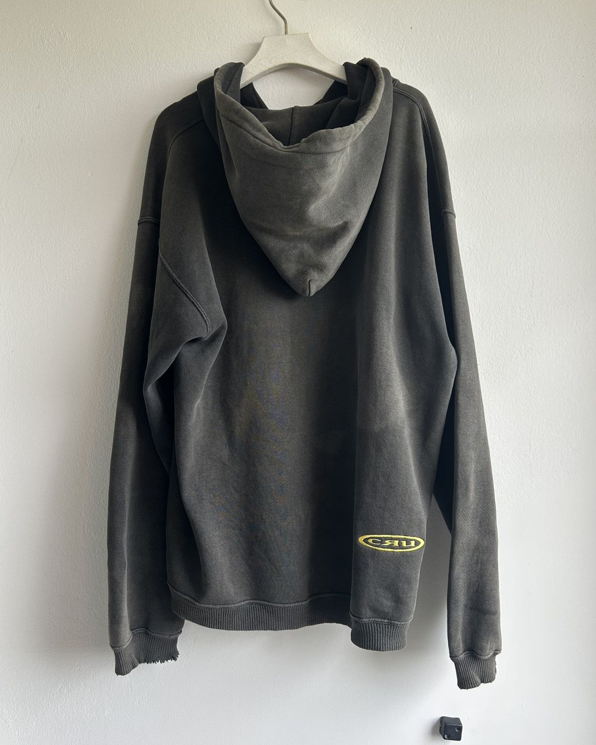 Other Vintage sunfaded hoodie CRU Surfboards ☕️ Size US M / EU 48-50 / 2 - 8 Thumbnail