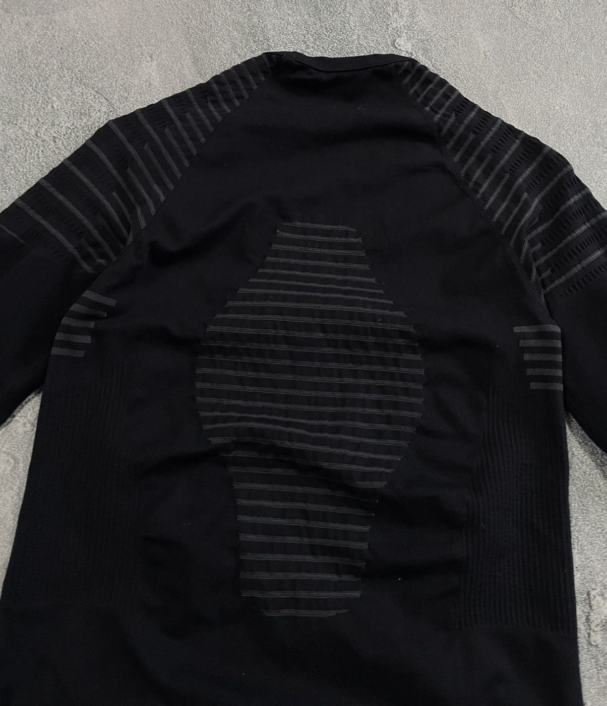 Other X-Bionic Invent Men’s Long Sleeve Thermal Base Layer Top Size US L / EU 52-54 / 3 - 15 Thumbnail
