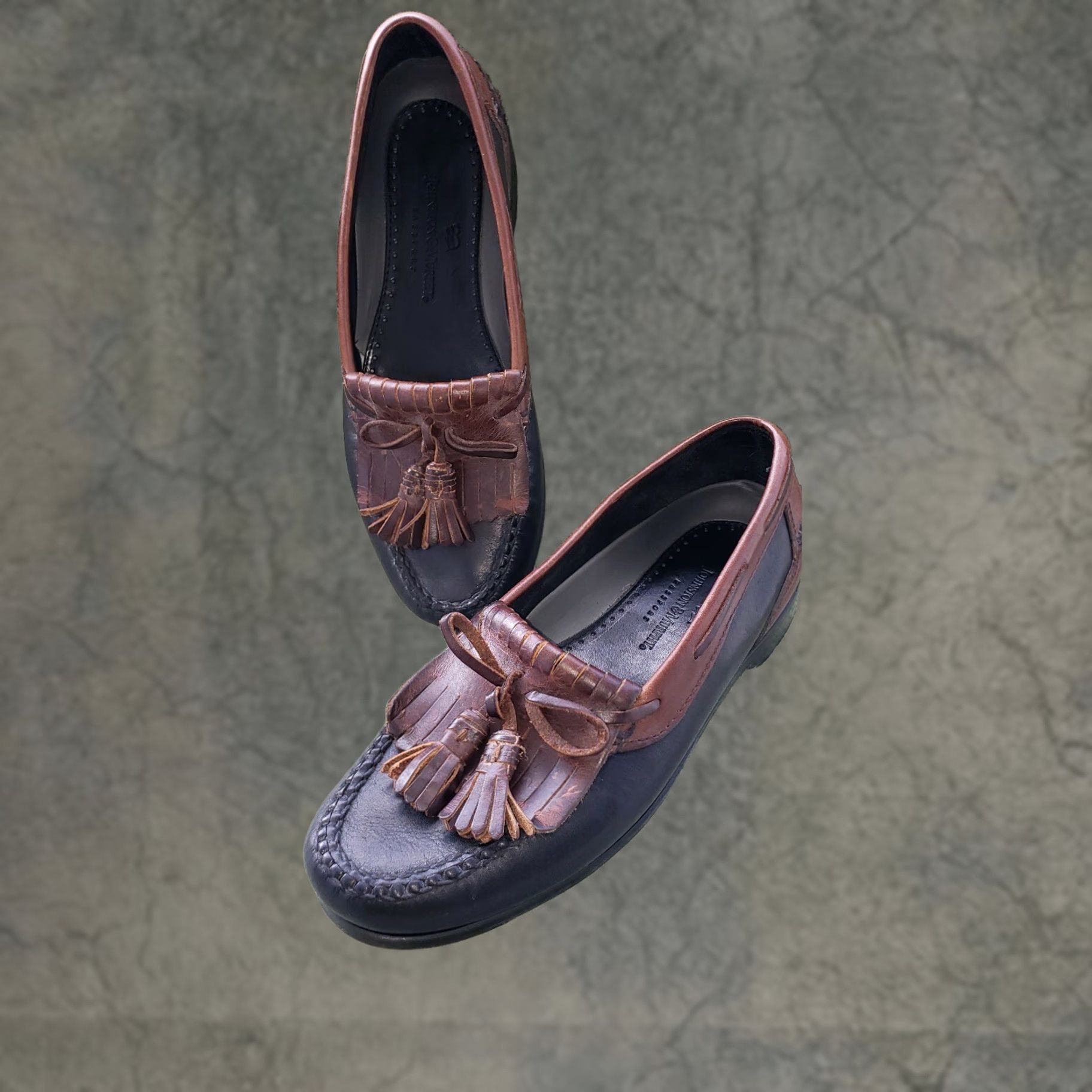 Johnston & Murphy Johnston & Murphy Passport Loafers Men 9D Two Toned Black Brown Tassels Leather Boat Lacing Casual Shoes Size US 9 / EU 42 - 1 Thumbnail
