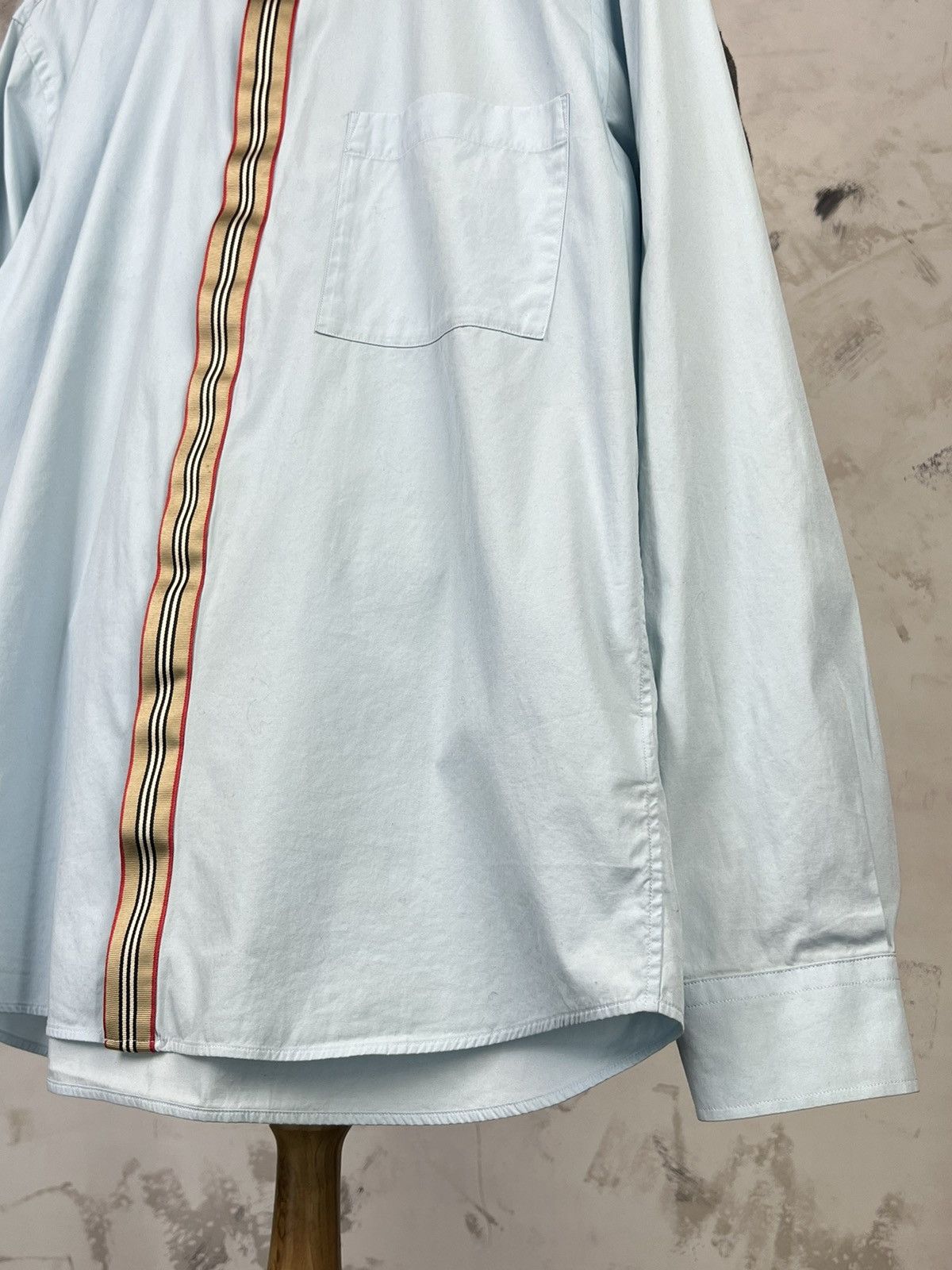Burberry Burberry Light Blue Button Up Shirt Size L - XL Size US XL / EU 56 / 4 - 3 Thumbnail