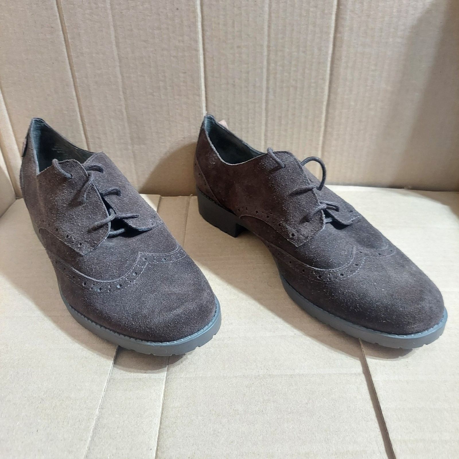Anne Klein Anne Klein iFlex Women's US 9.5 M Brown Suede Oxfords NWOT Size US 9.5 / IT 39.5 - 2 Thumbnail
