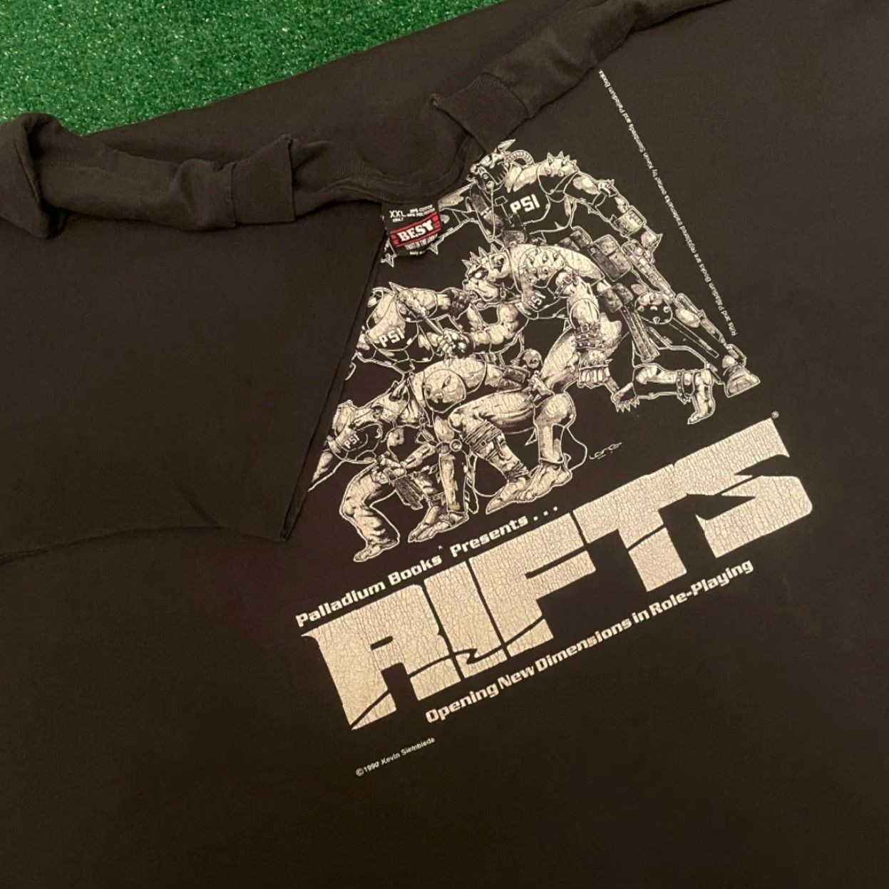 Palladium VINTAGE Palladium Books RIFTS RPG Movie Game Promo 1990 VTG Shirt Mens XXL Black 90s Mens 2XL (Preowned) Size US XXL / EU 58 / 5 - 2 Thumbnail