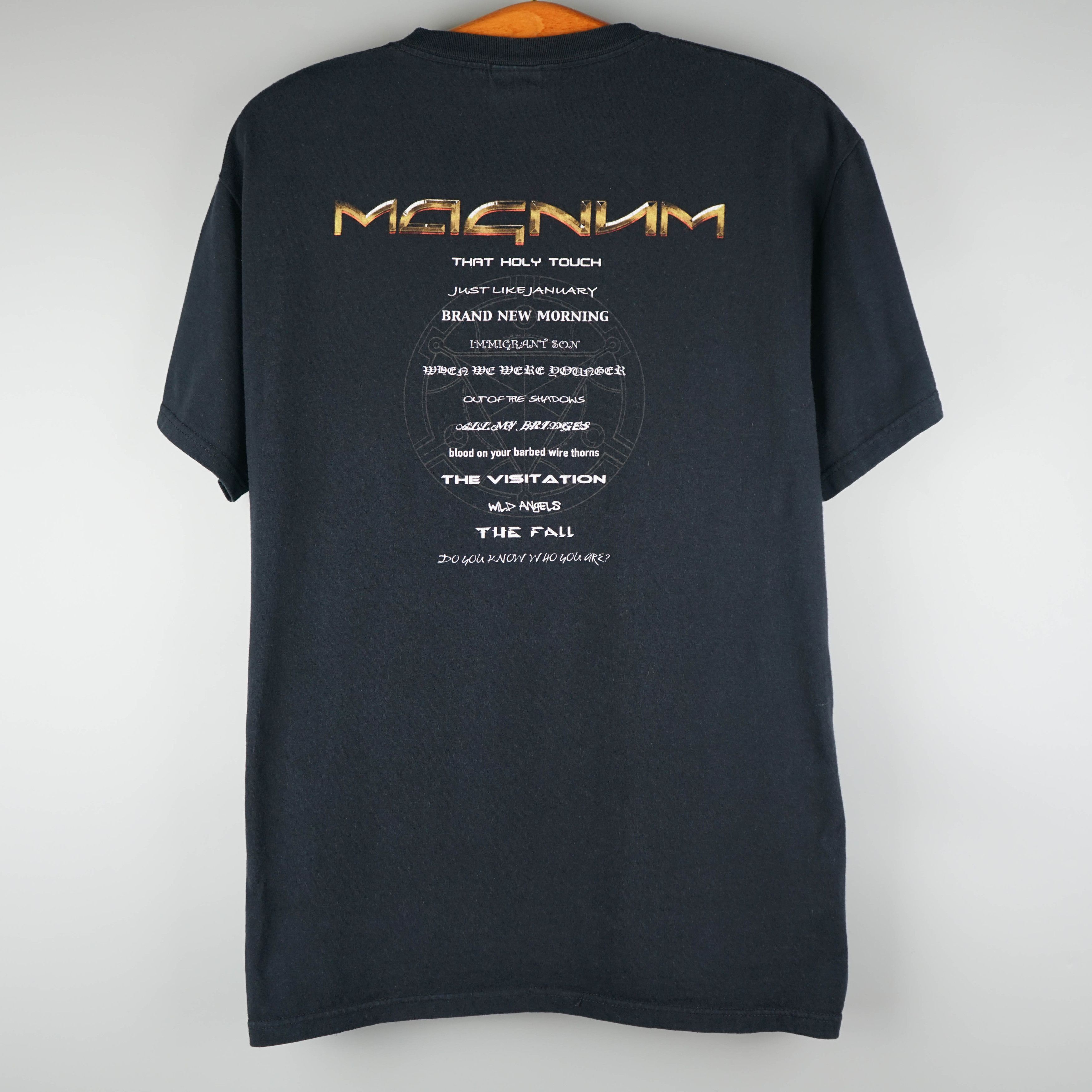 Band Tees × Vintage Vintage 2011 Magnum T-Shirt Evolution Size US L / EU 52-54 / 3 - 6 Thumbnail