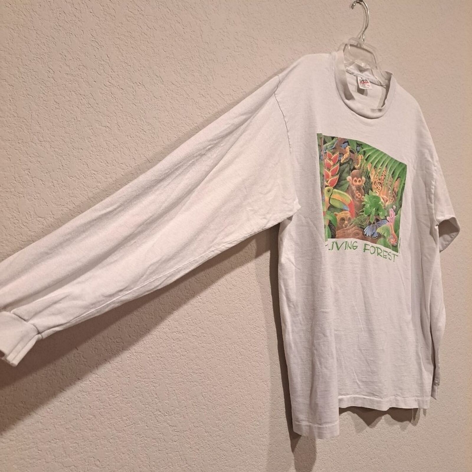 Anvil Vintage Y2K The Living Forest t-shirt from 1995 Anvil sz XL Size US XL / EU 56 / 4 - 6 Thumbnail