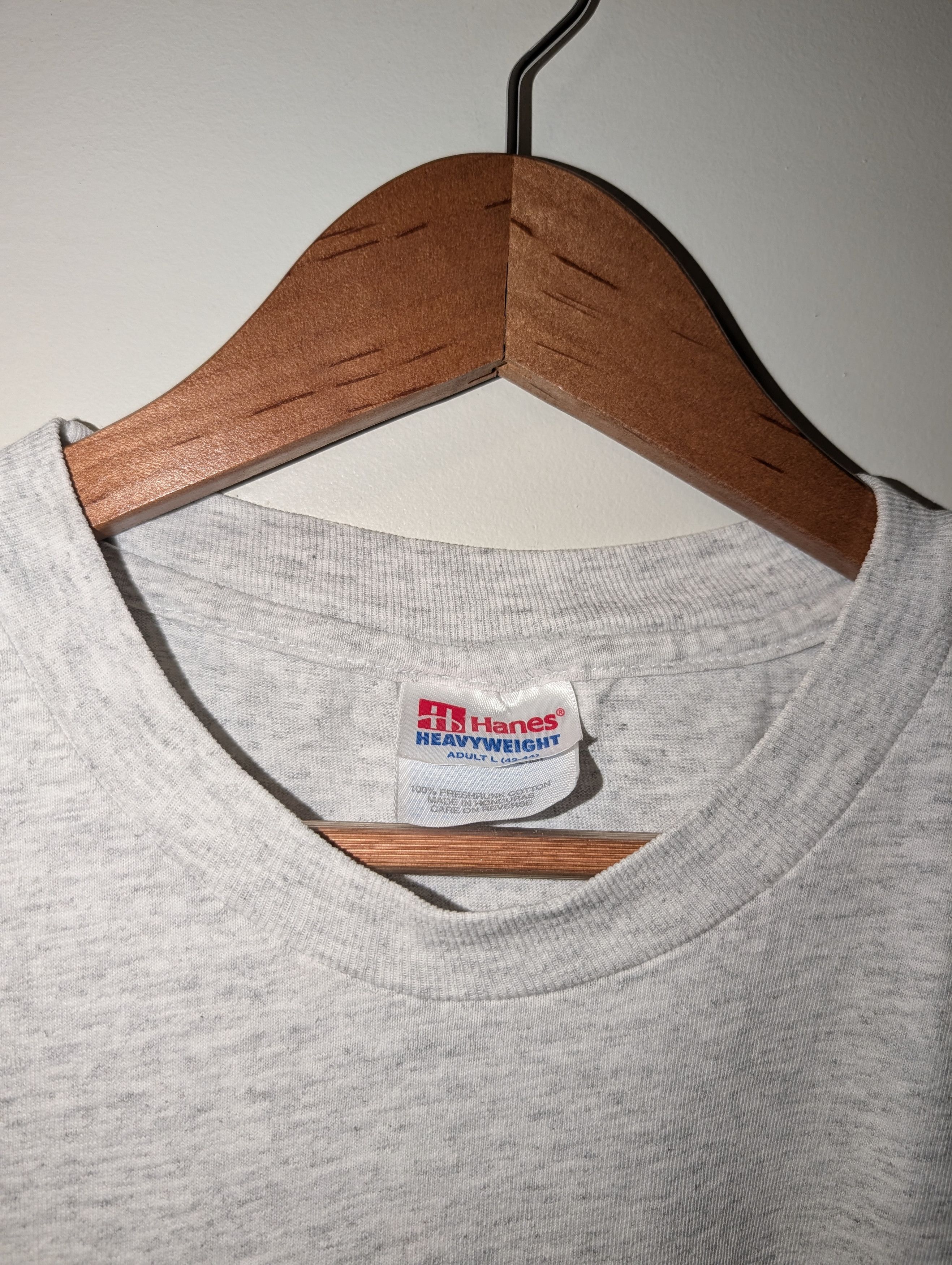 NFL Vintage 90s New York Giants NFL Helmet T-Shirt Grey Hanes Size US L / EU 52-54 / 3 - 6 Thumbnail