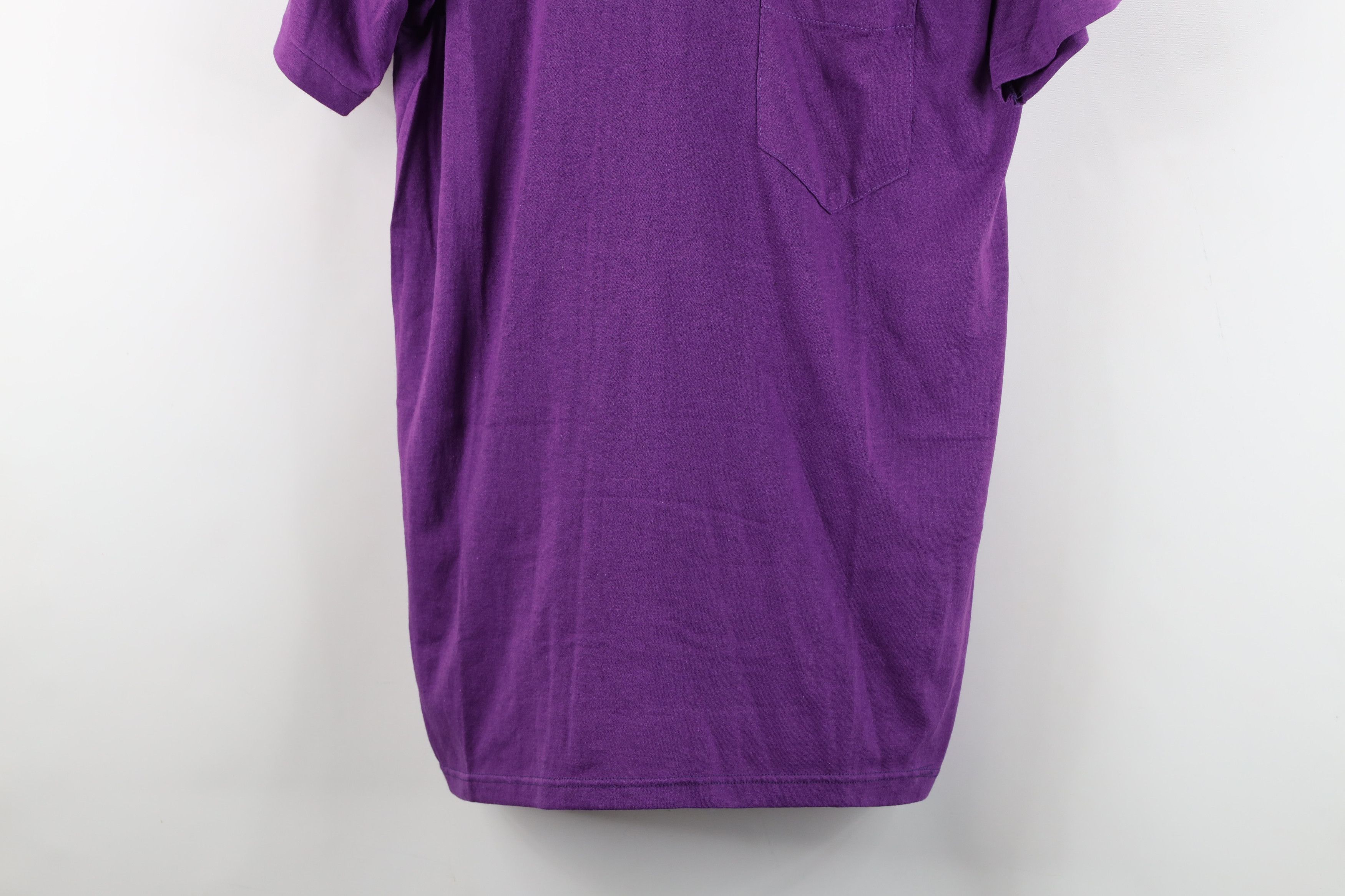 Vintage Vintage 70s Streetwear Faded Blank Pocket T-Shirt Purple USA Size US L / EU 52-54 / 3 - 3 Thumbnail
