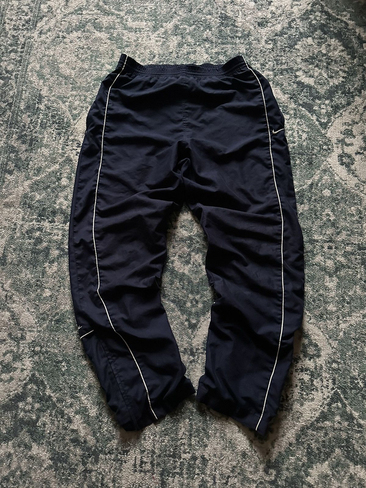 Nike VINTAGE NIKE SWOOSH NYLON FLARED TRACK PANTS Y2K S Size US 31 - 1 Thumbnail