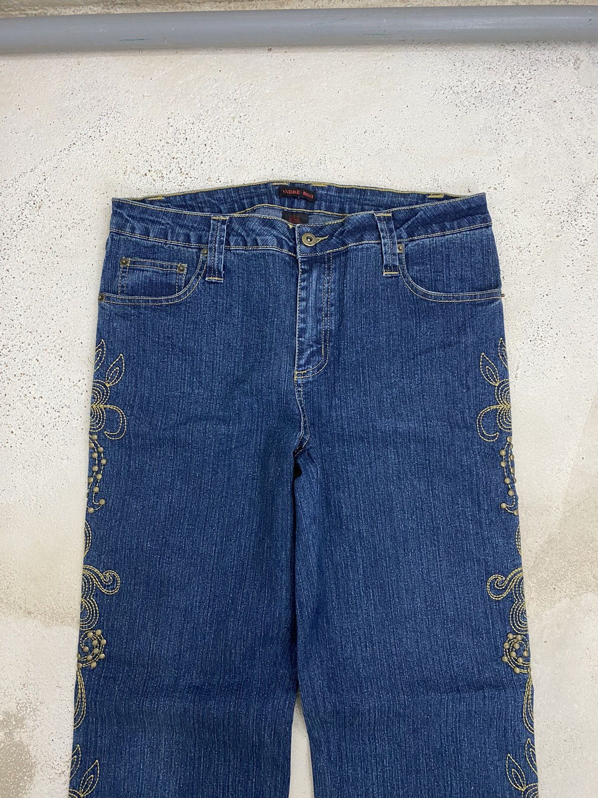 If Six Was Nine × Japanese Brand × Le Grande Bleu (L.G.B.) Flare Andre Denim Floral Embroidery Boho Chic Style Elegant Size US 31 - 9 Thumbnail