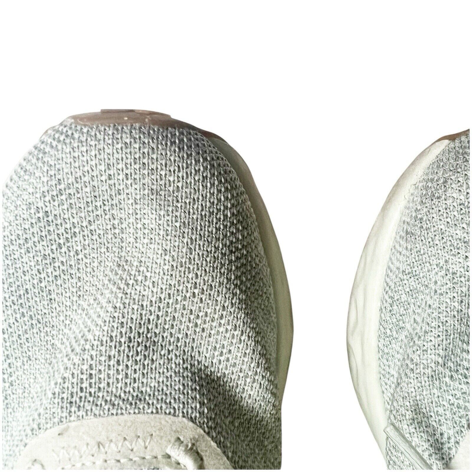 New Balance New Balance Women’s Fresh Foam Running Shoes Size 8.5 Size US 8.5 / IT 38.5 - 8 Thumbnail