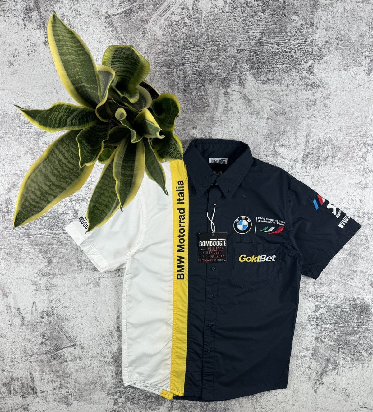 Bomboogie Vintage Bomboogie Formula 1 F1 Motorrad Button NEW Shirt Tee Size US S / EU 44-46 / 1 - 1 Thumbnail