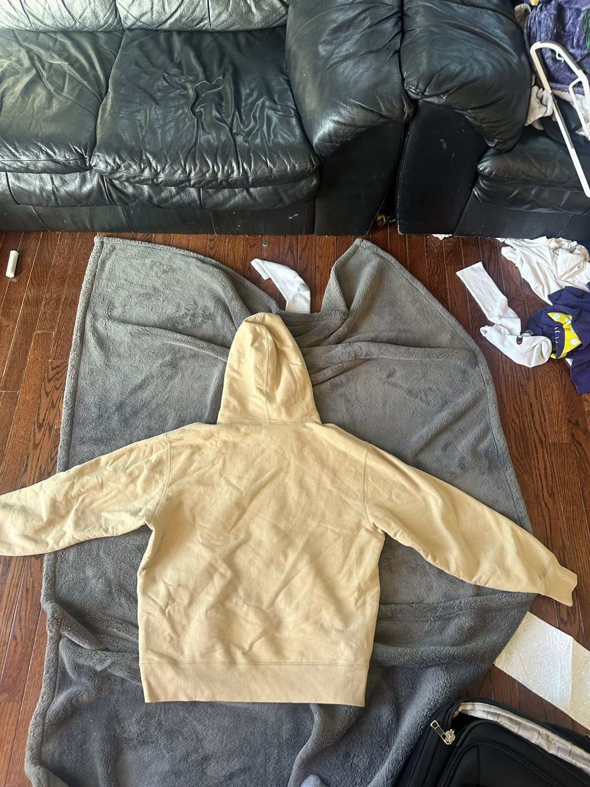 Supreme Supreme Rhinestone Shadow Hoodie Size US M / EU 48-50 / 2 - 5 Thumbnail
