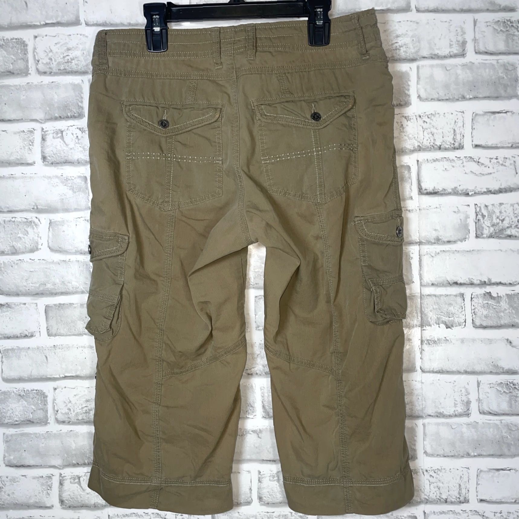 Vintage VINTAGE Kuhl Hiking Cargo Shorts Capris Womens Size 4 Green Outdoor Activewear Size 27" / US 4 / IT 40 - 4 Thumbnail