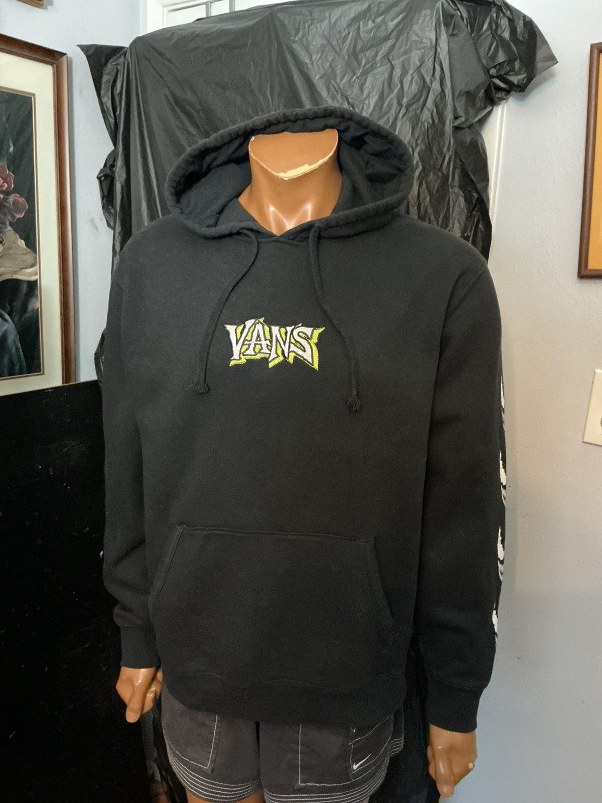 Vans Vans X Marvel Comics Venom Embroidered Pullover Hoodie Size US L / EU 52-54 / 3 - 8 Thumbnail