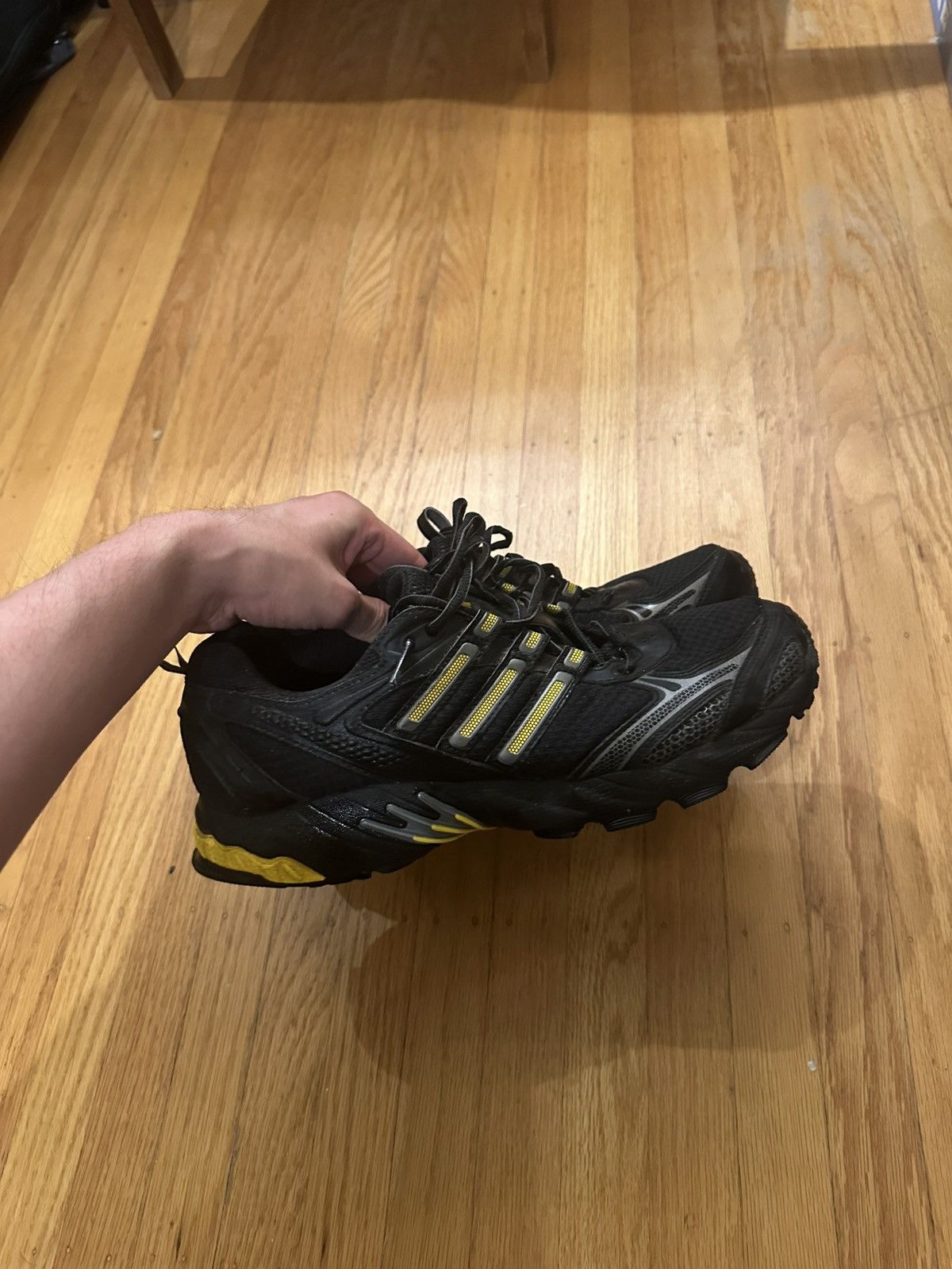 Adidas Adidas Men’s Black And Yellow Torsion Traction Runner Size US 11.5 / EU 44-45 - 4 Thumbnail