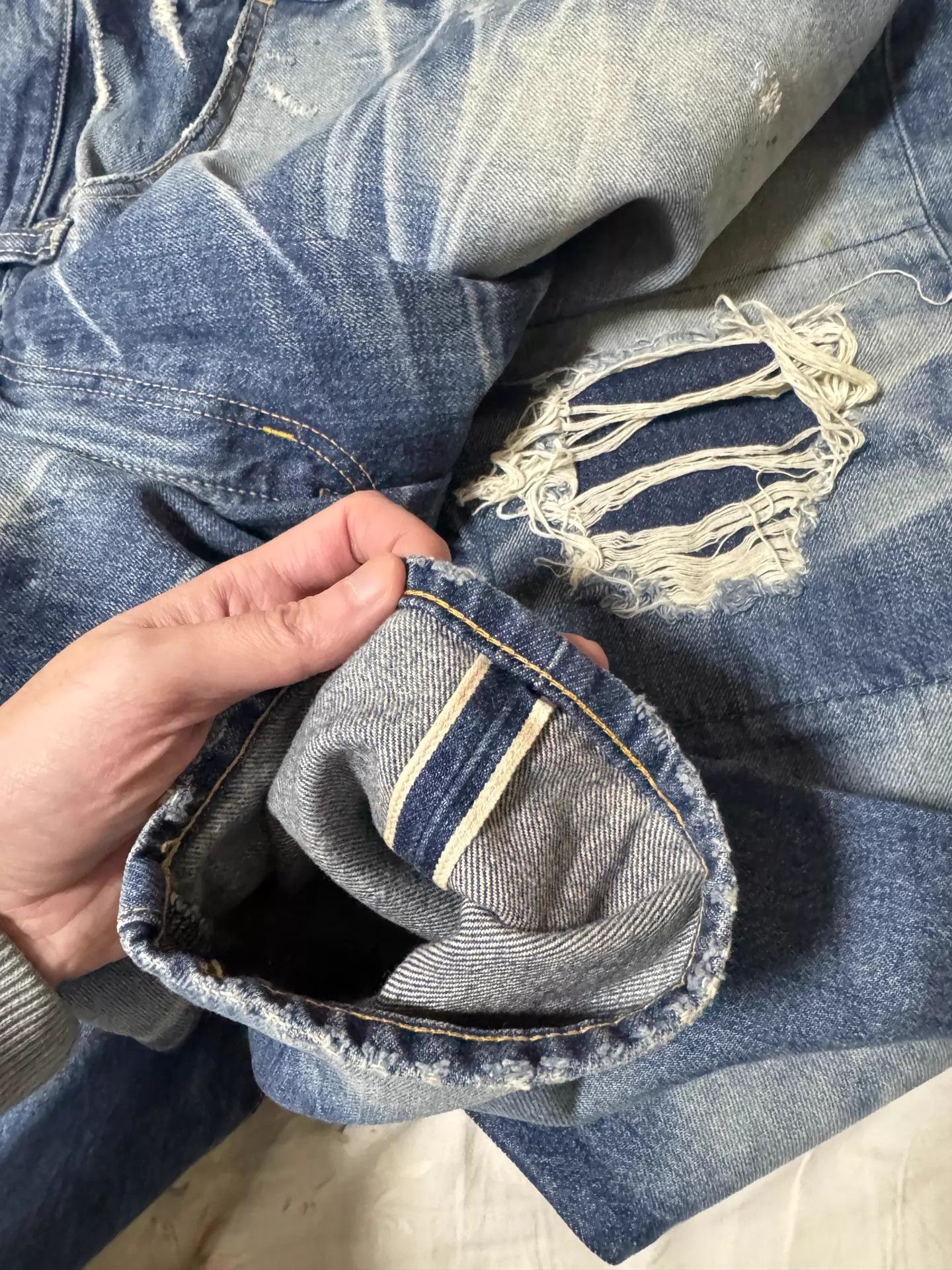 Vanquish Vanquish Tapered Blue Distressed Splatter Dye 32 Jean Size US 32 / EU 48 - 8 Thumbnail
