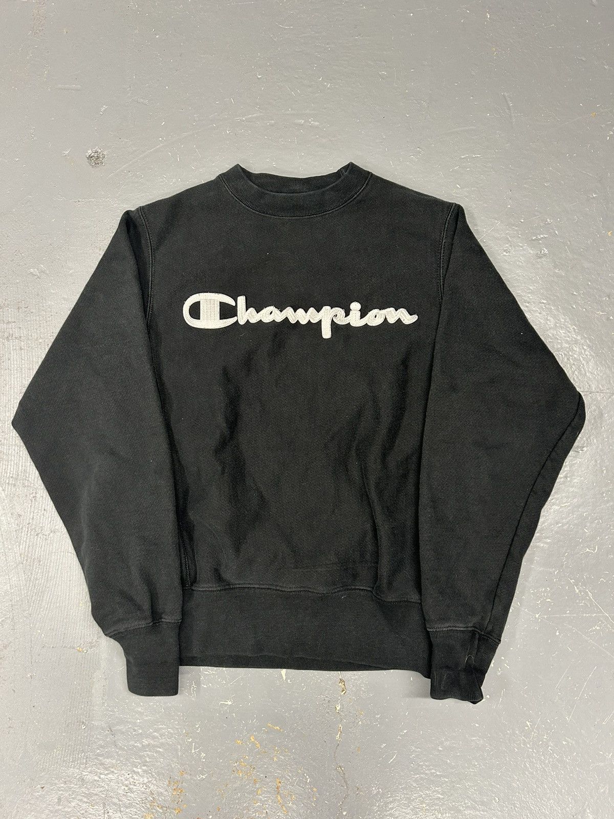 Champion × Vintage Crazy Vintage Y2K Black Essential Champion Crewneck Travis Size US S / EU 44-46 / 1 - 1 Thumbnail