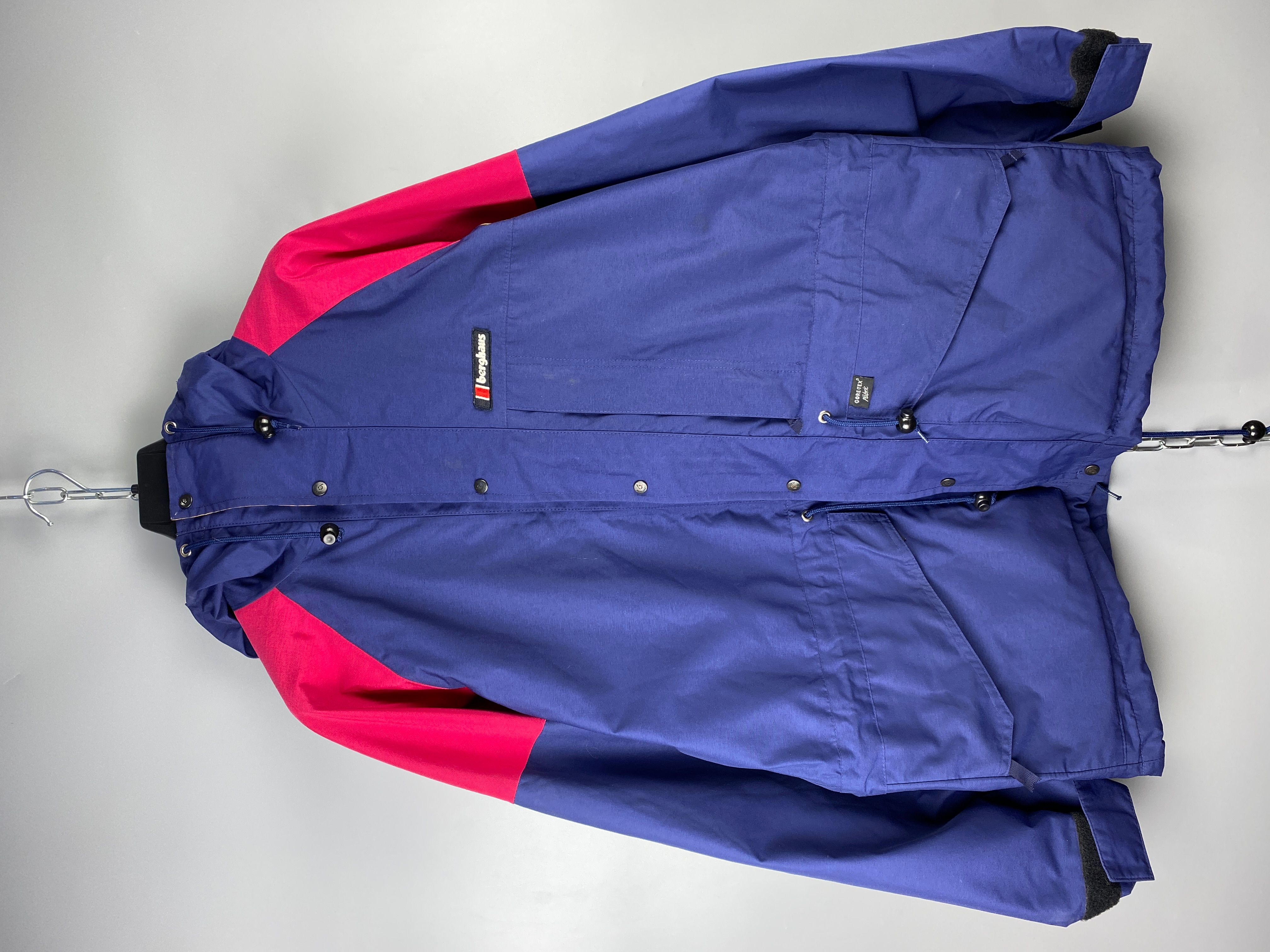 Pre-owned Berghaus X Outdoor Life 90's Berghaus Uk Outdoor Gore Tex Rain Jacket In Blue
