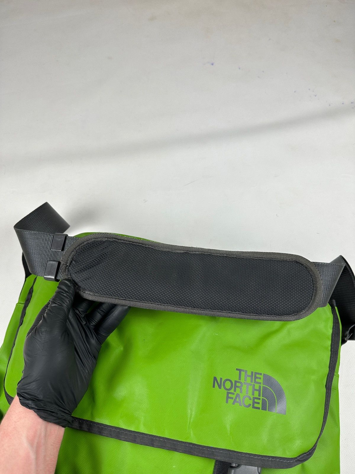 The North Face Vintage The North Face Green Crossbody Messenger Bag Size ONE SIZE - 15 Thumbnail