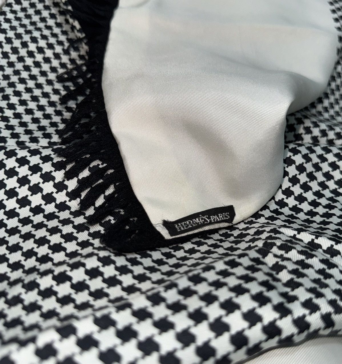 Hermes Vintage Hermès Wool & Silk Houndstooth Scarf Size 40 - 1 Thumbnail
