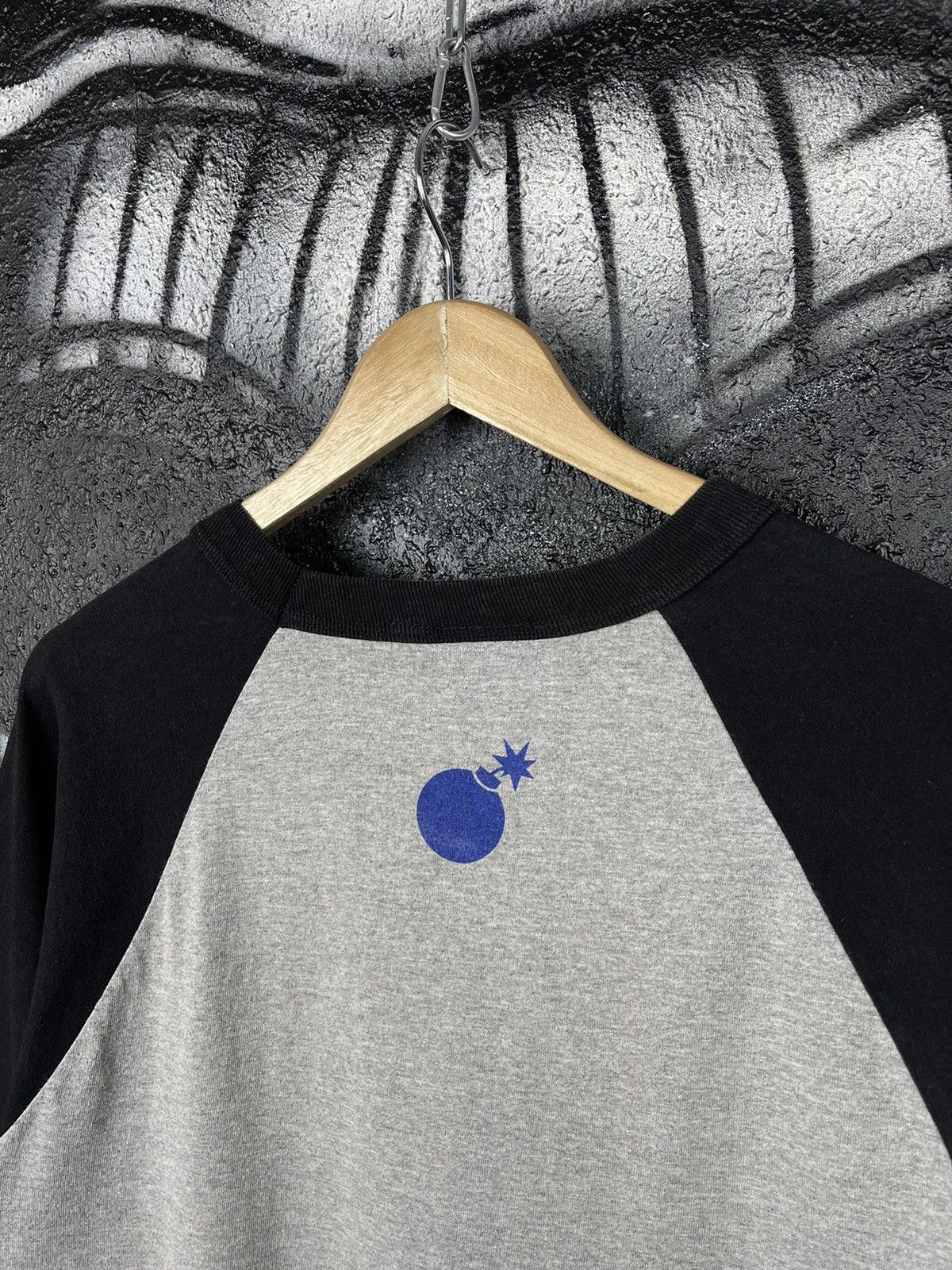 The Hundreds × Vintage Y2K The Hundreds T-Shirt Size M Size US M / EU 48-50 / 2 - 6 Thumbnail