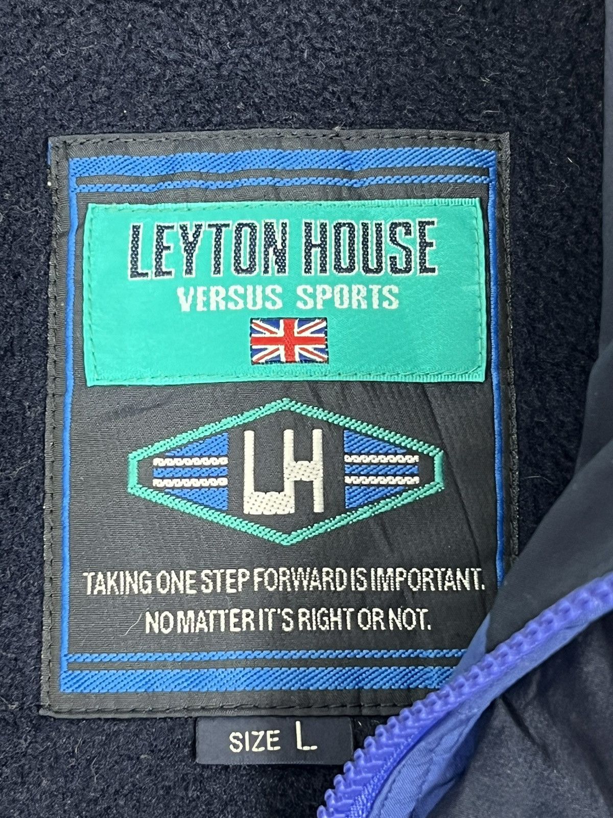 Formula 1 × Vintage Vintage Leyton House Versus Sports Down Jacket Size US L / EU 52-54 / 3 - 8 Thumbnail